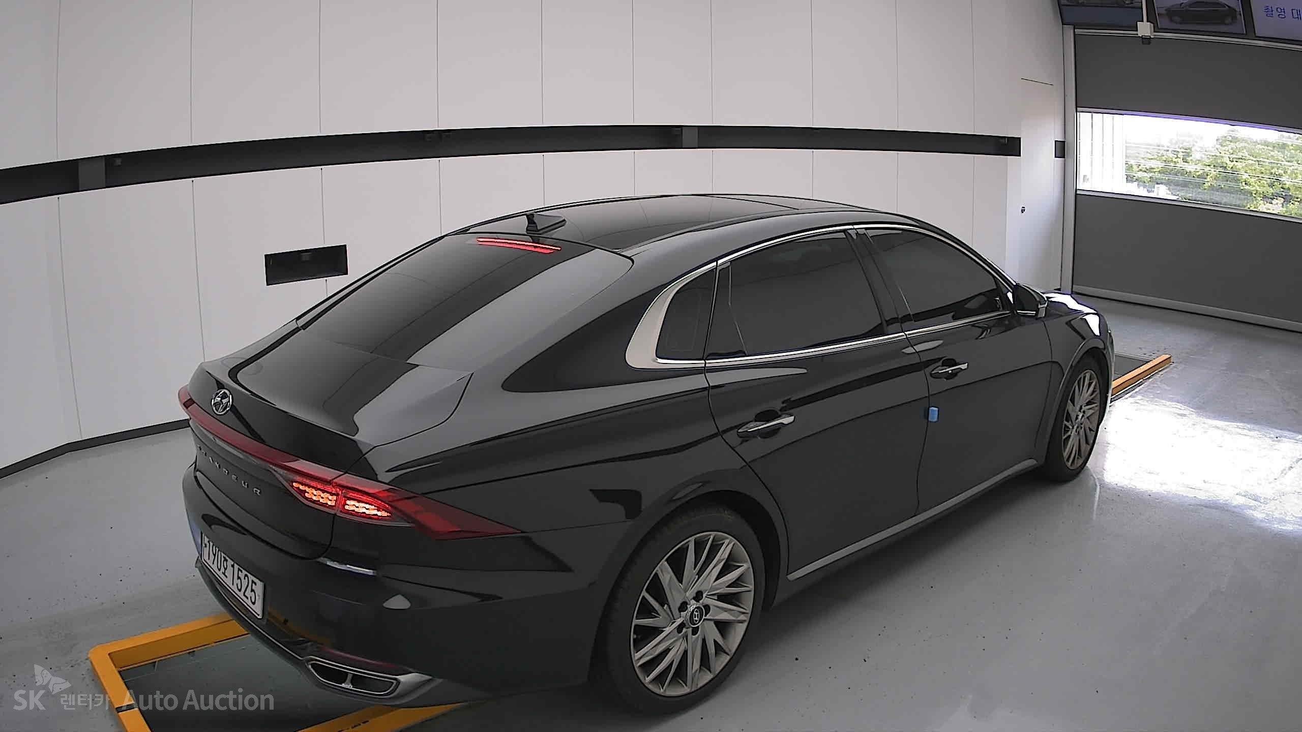 2022 - hyundai grandeur