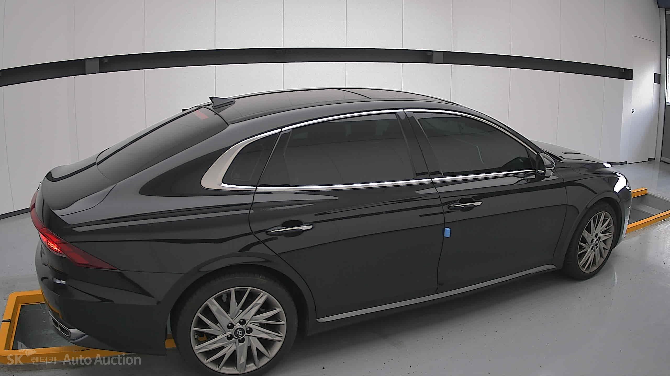2022 - hyundai grandeur