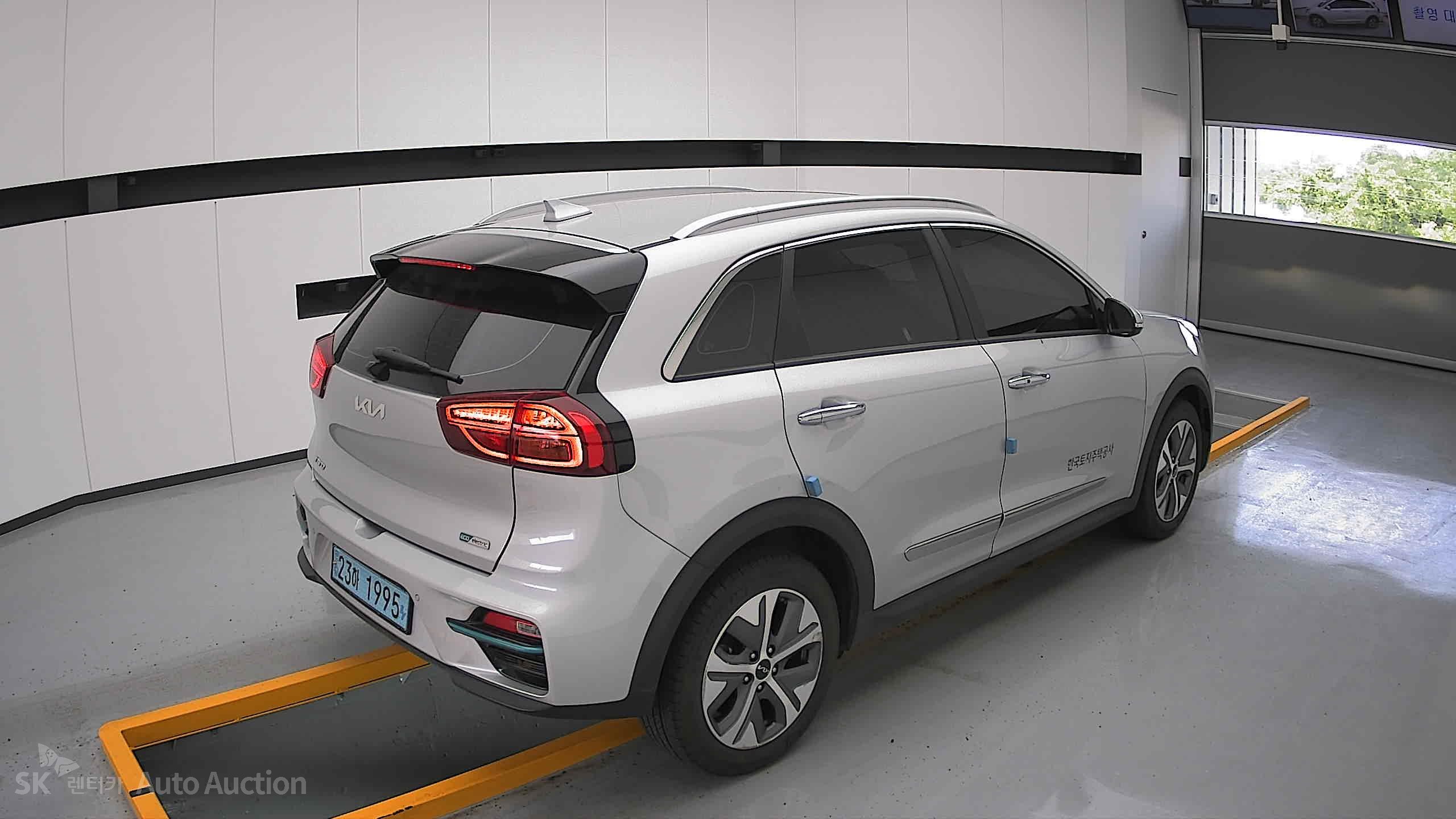2022 - kia niro