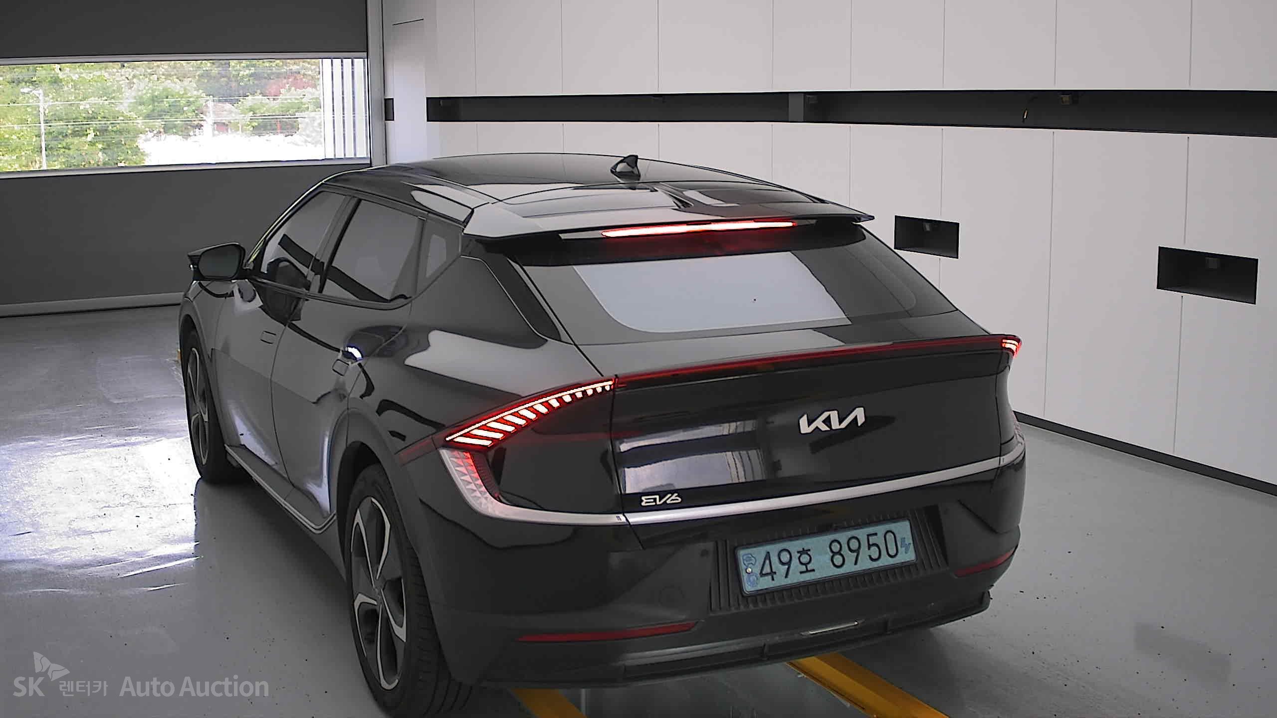 2022 - kia ev6