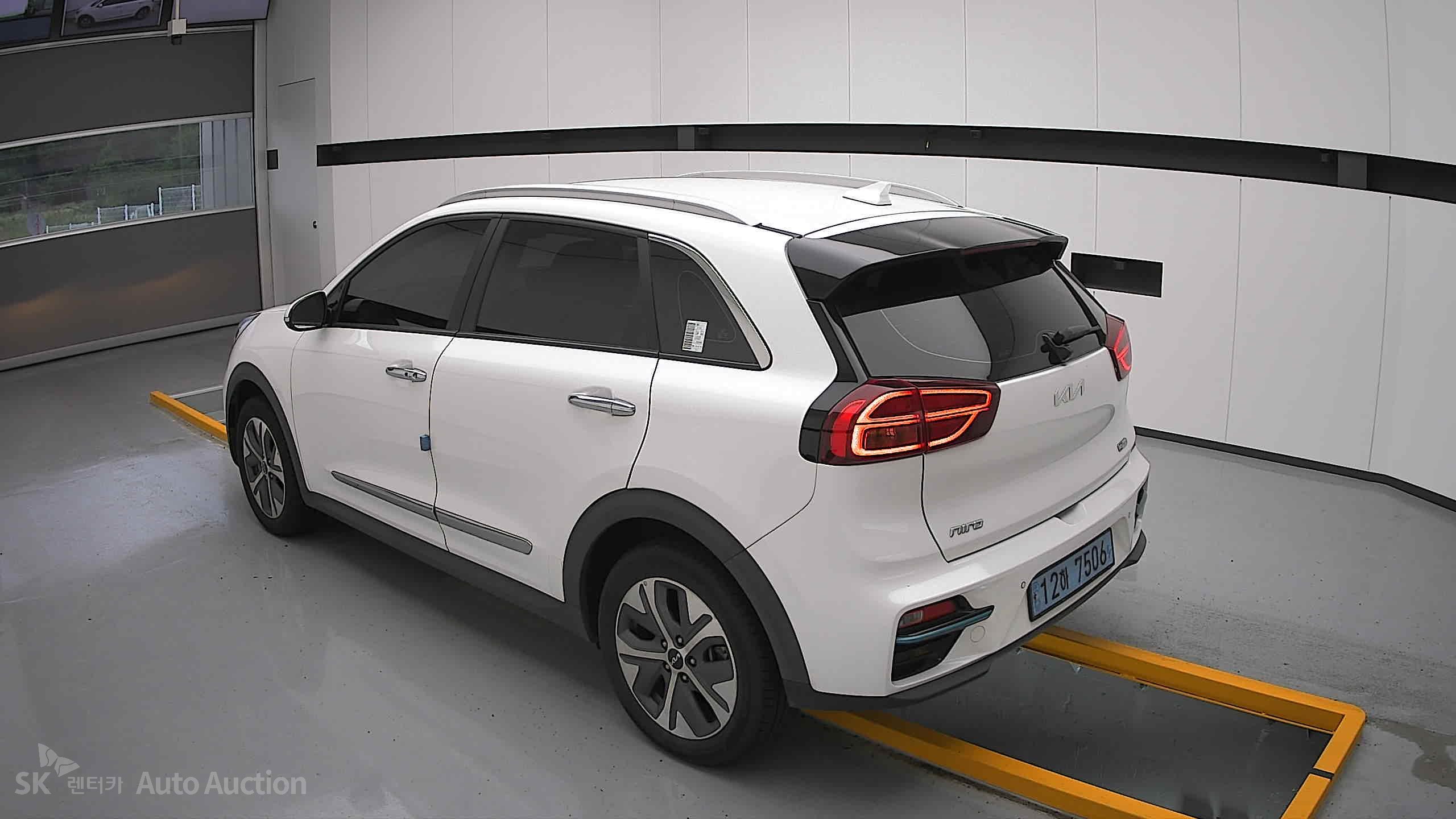 2022 - kia niro