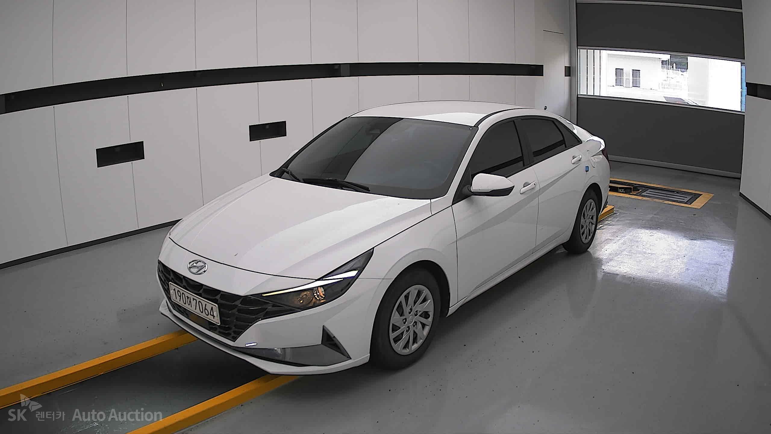 2022 - hyundai avante