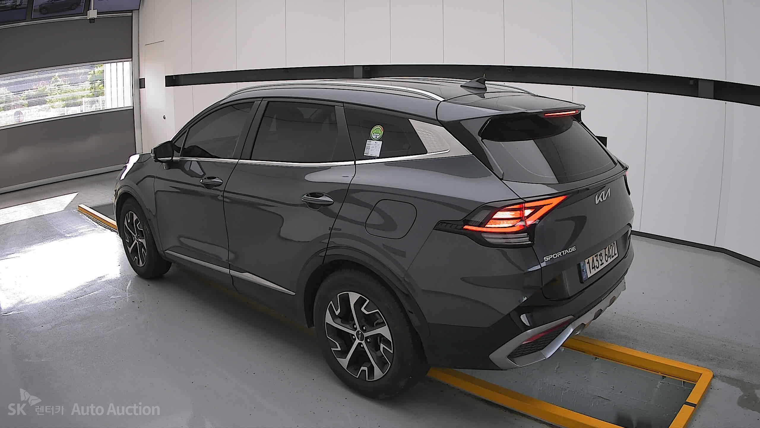 2022 - kia sportage