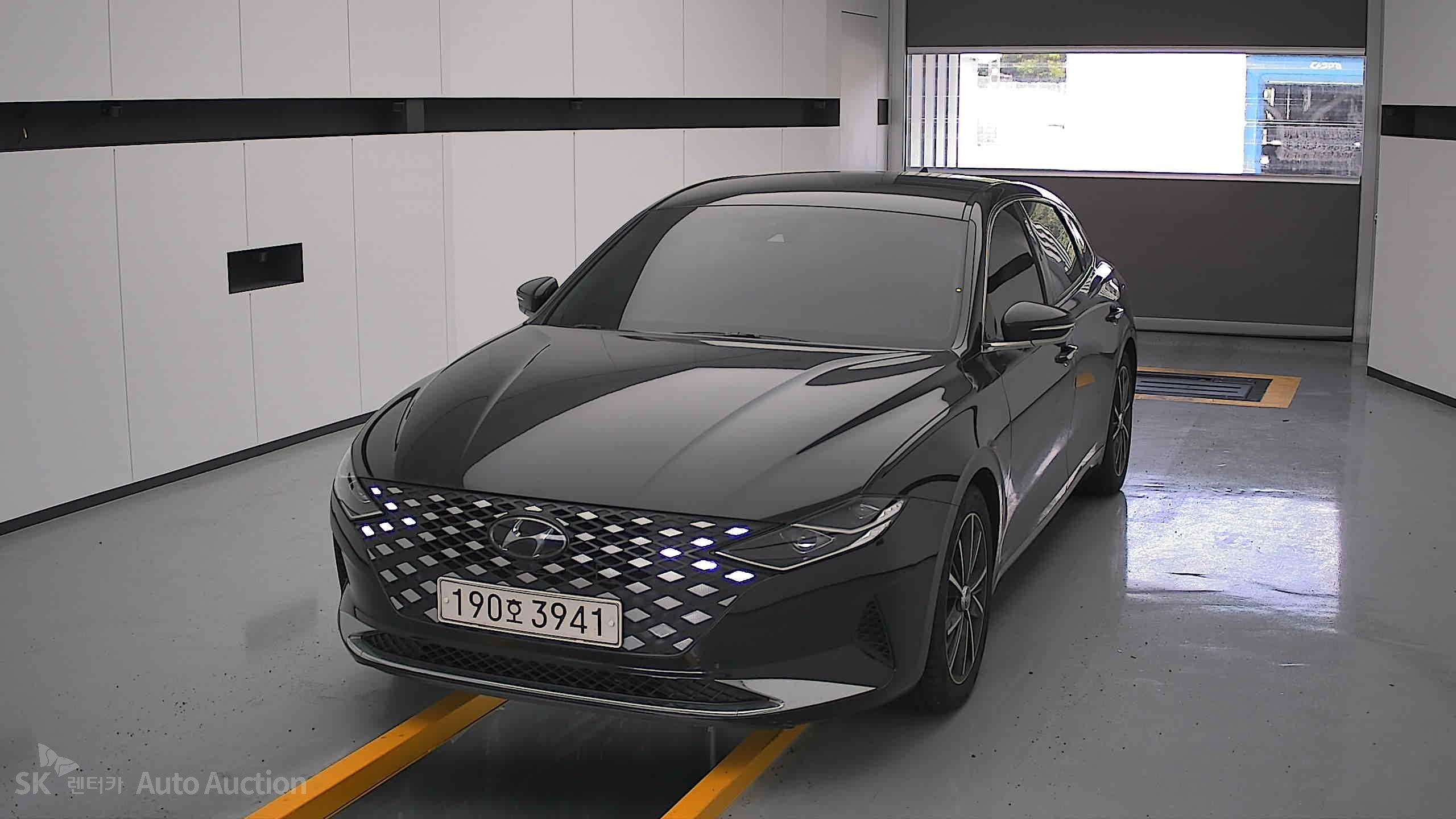 2022 - hyundai grandeur