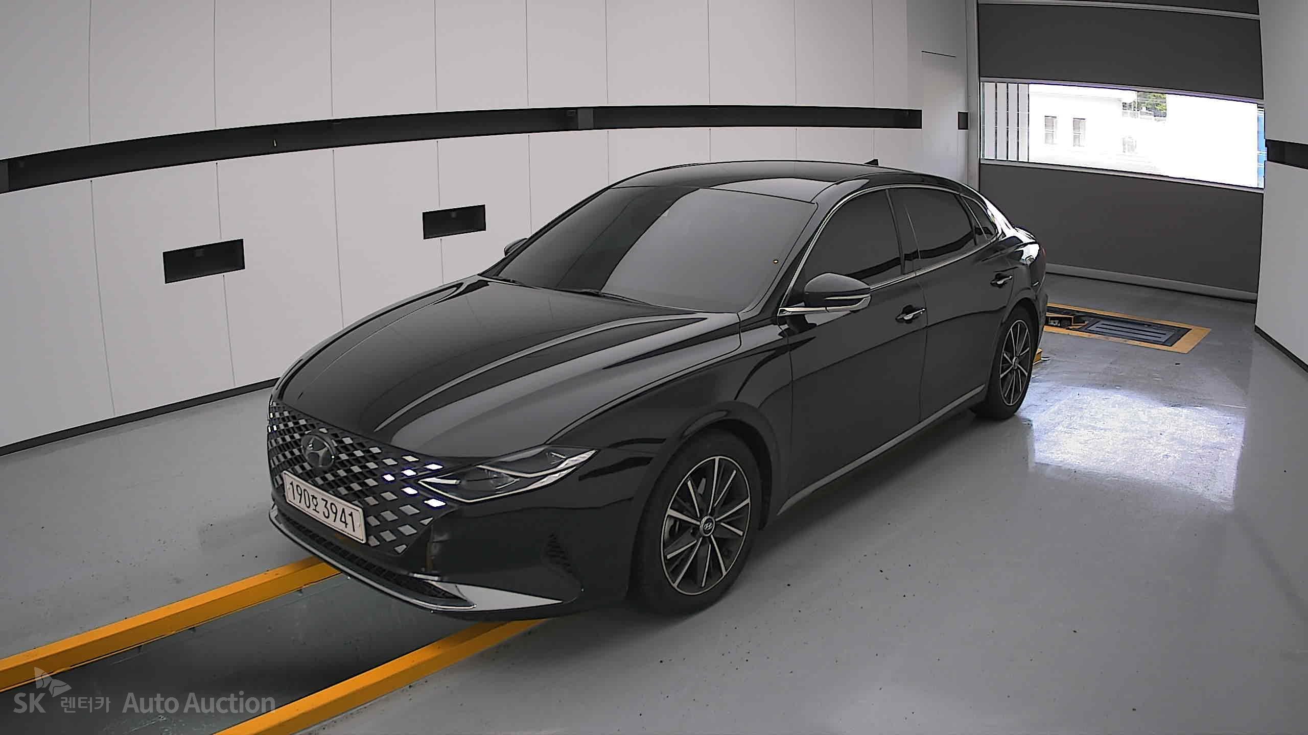 2022 - hyundai grandeur