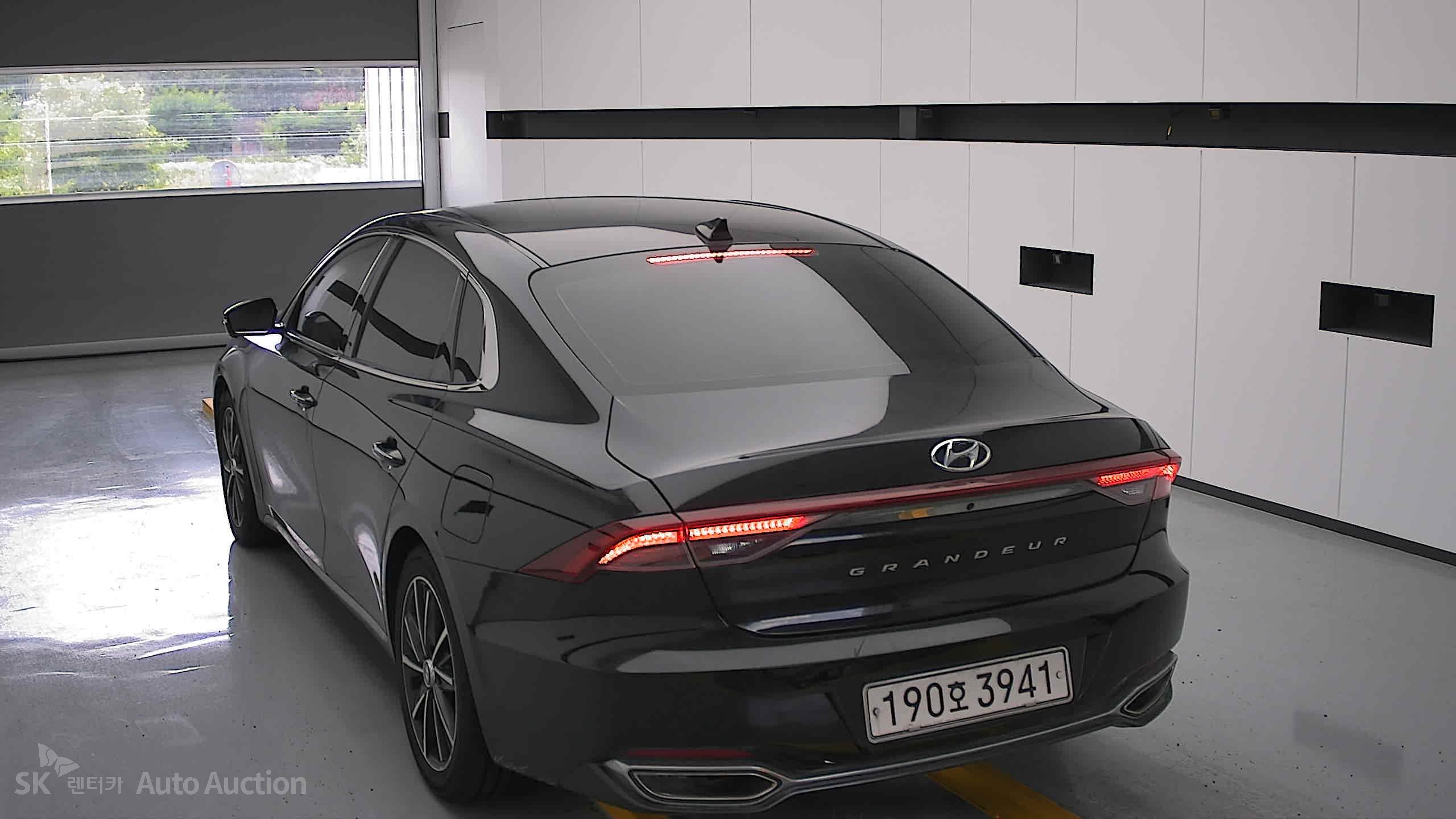 2022 - hyundai grandeur