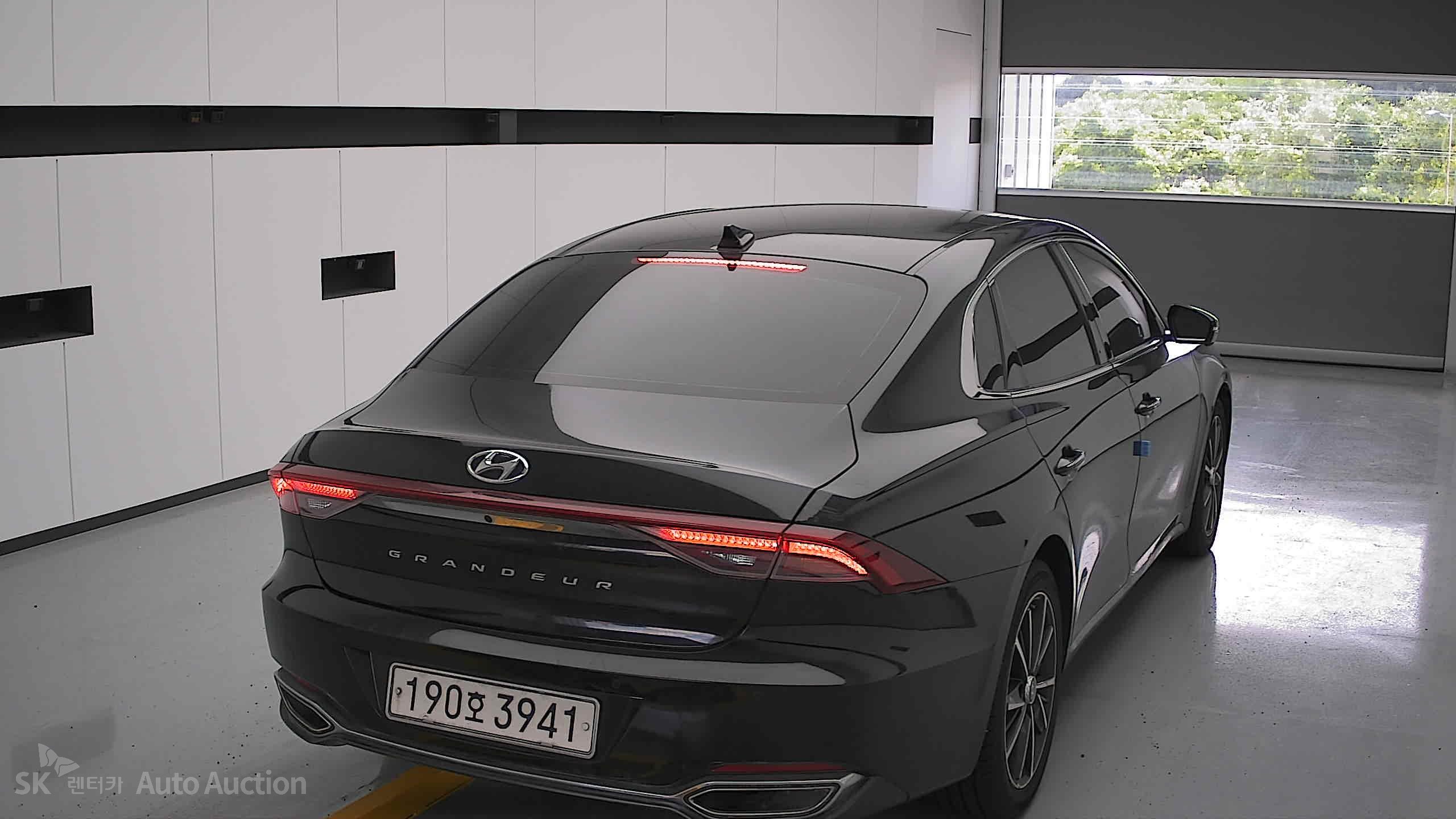 2022 - hyundai grandeur