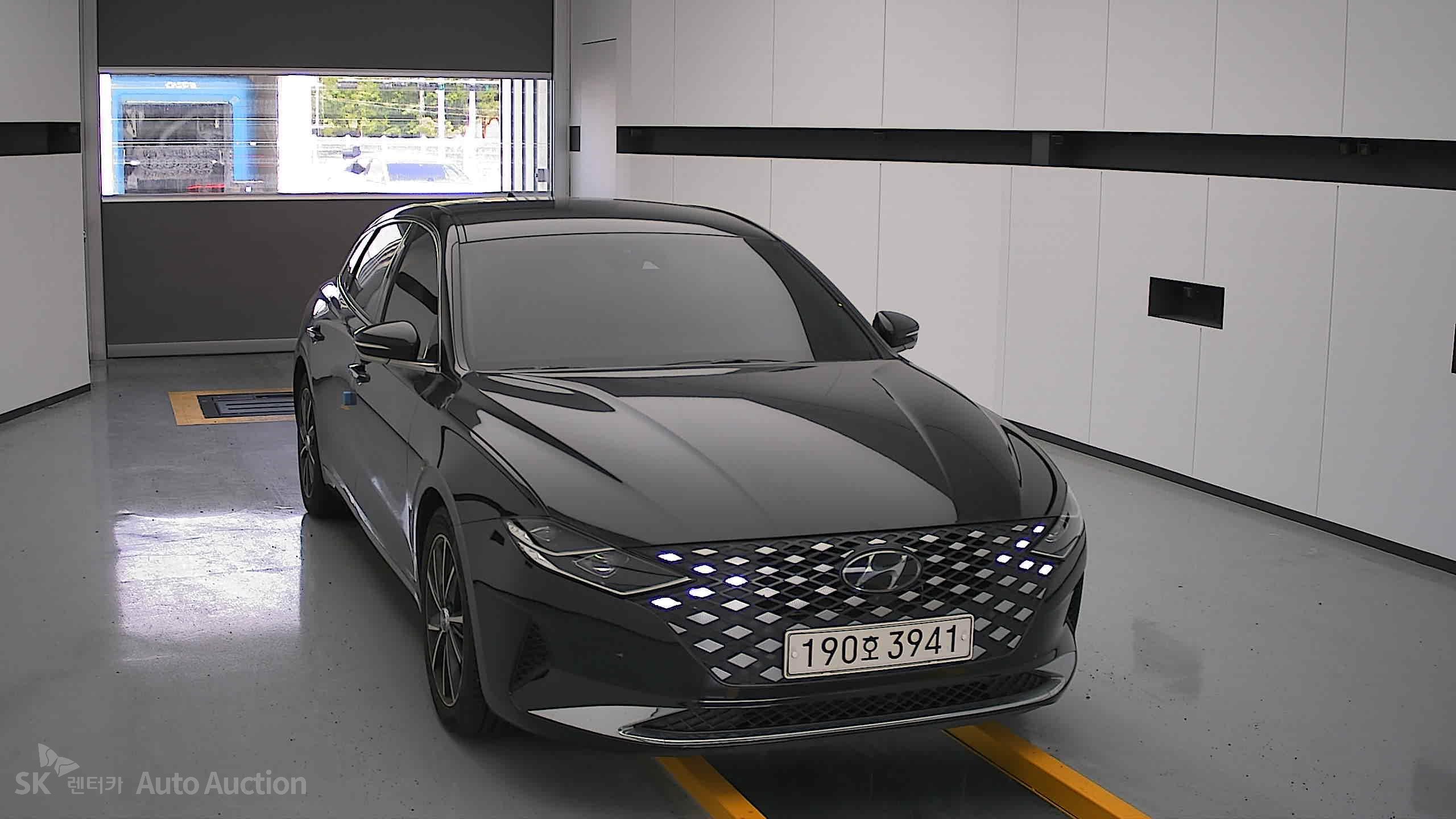 2022 - hyundai grandeur