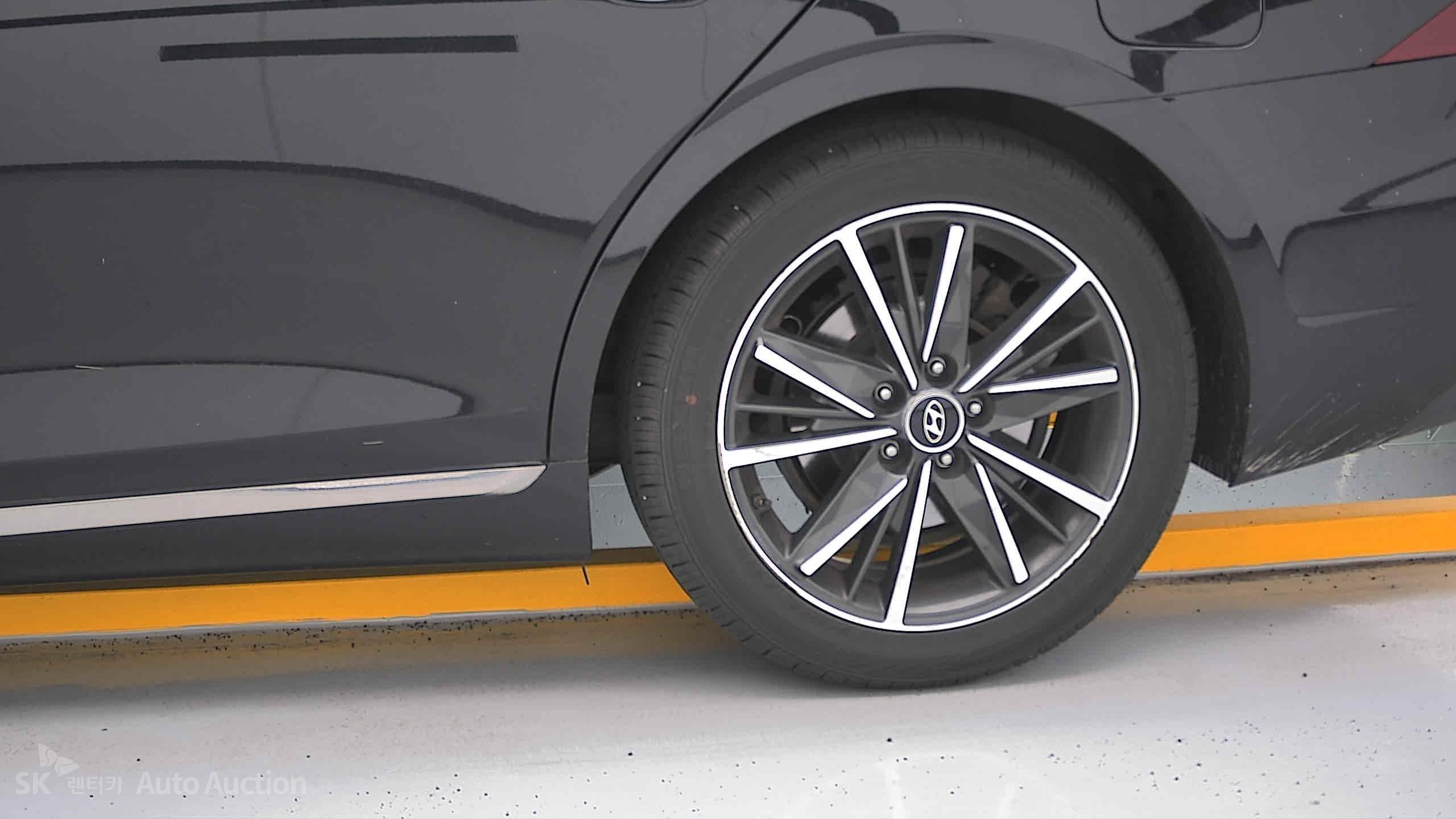 2022 - hyundai grandeur