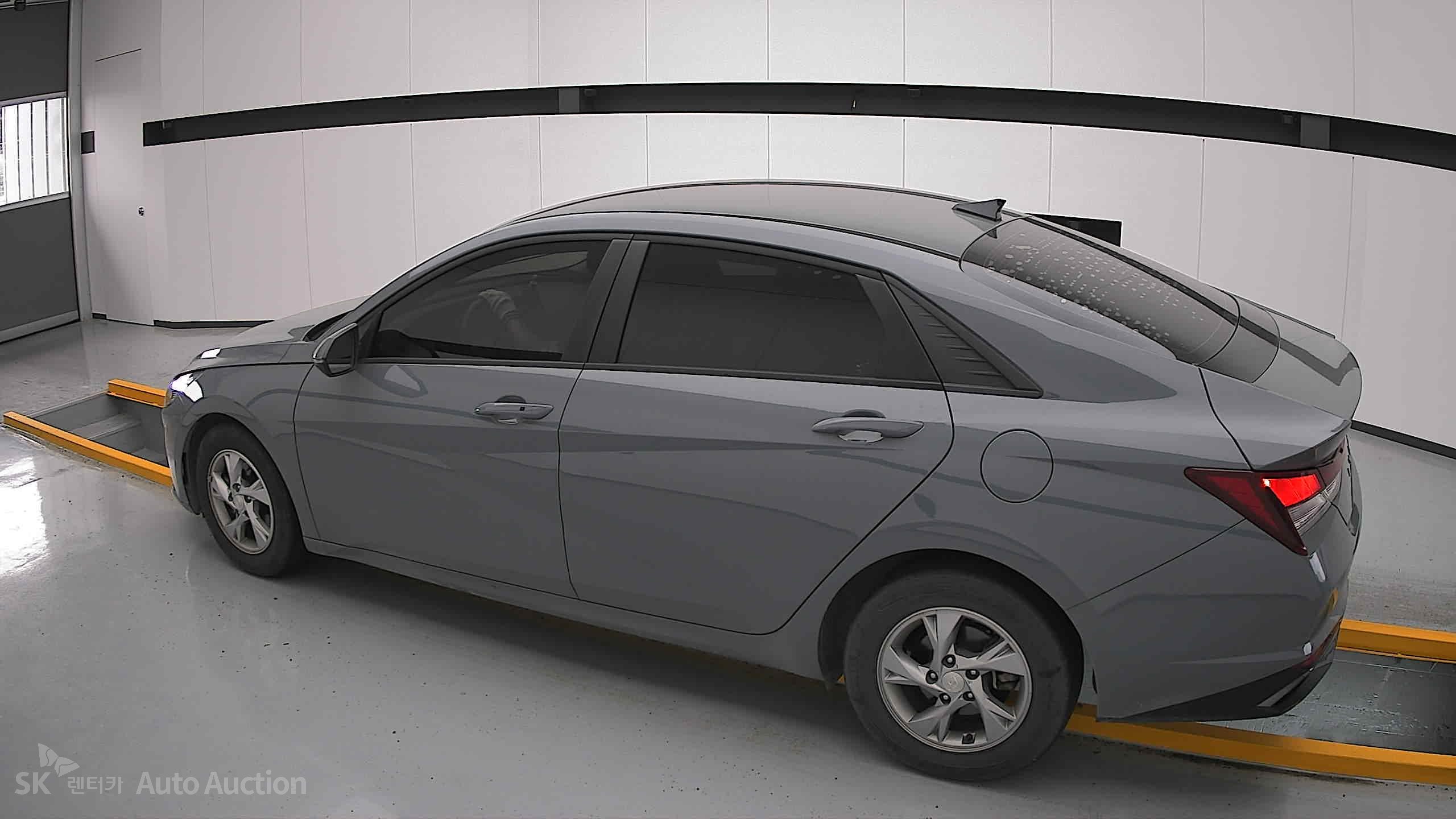 2021 - hyundai avante