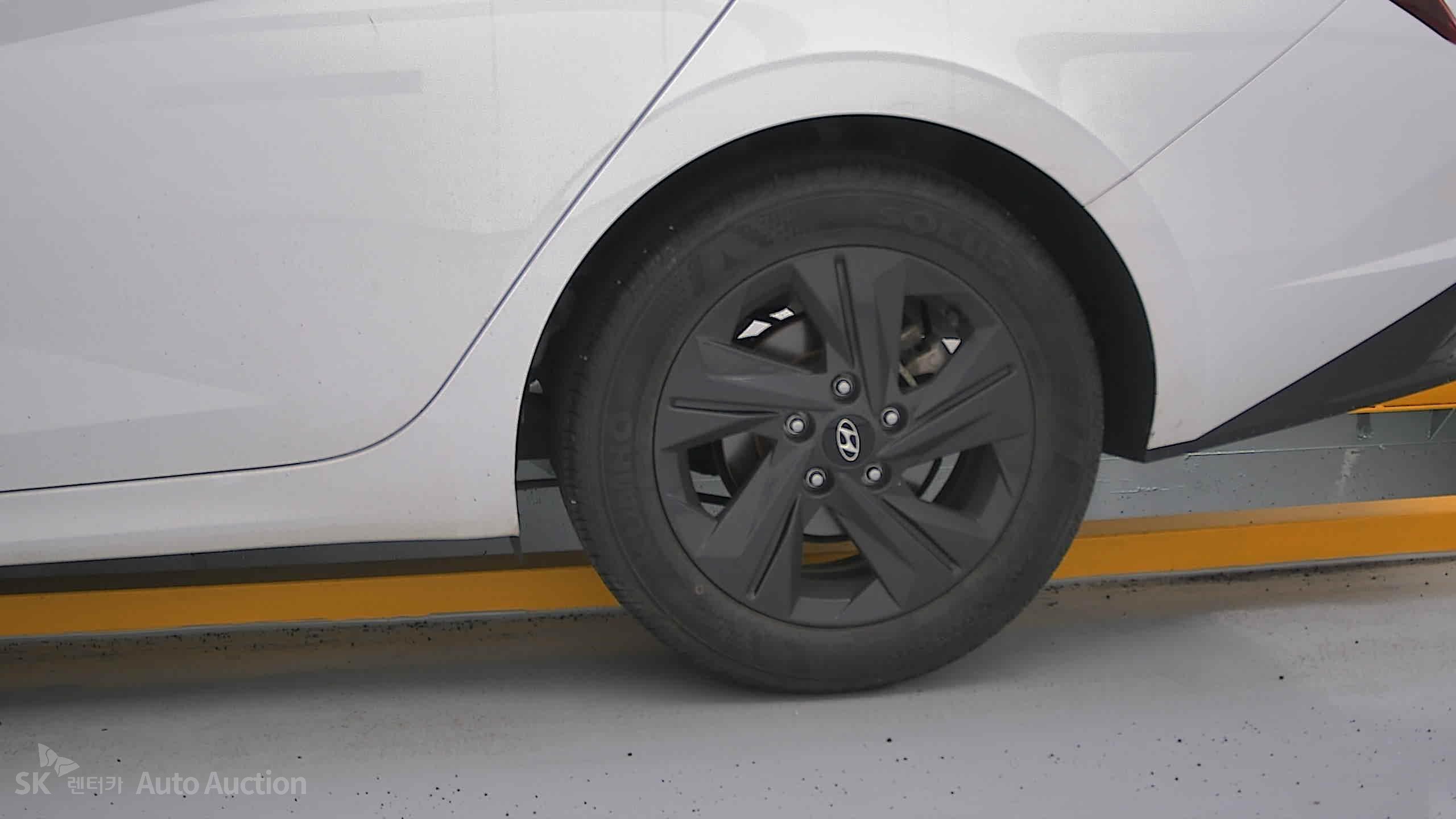 2023 - hyundai avante