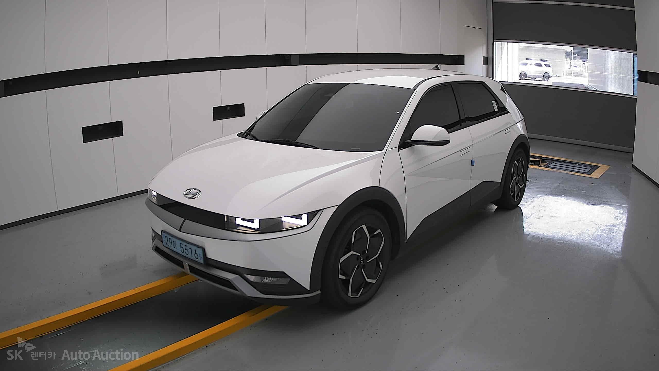2022 - hyundai ioniq