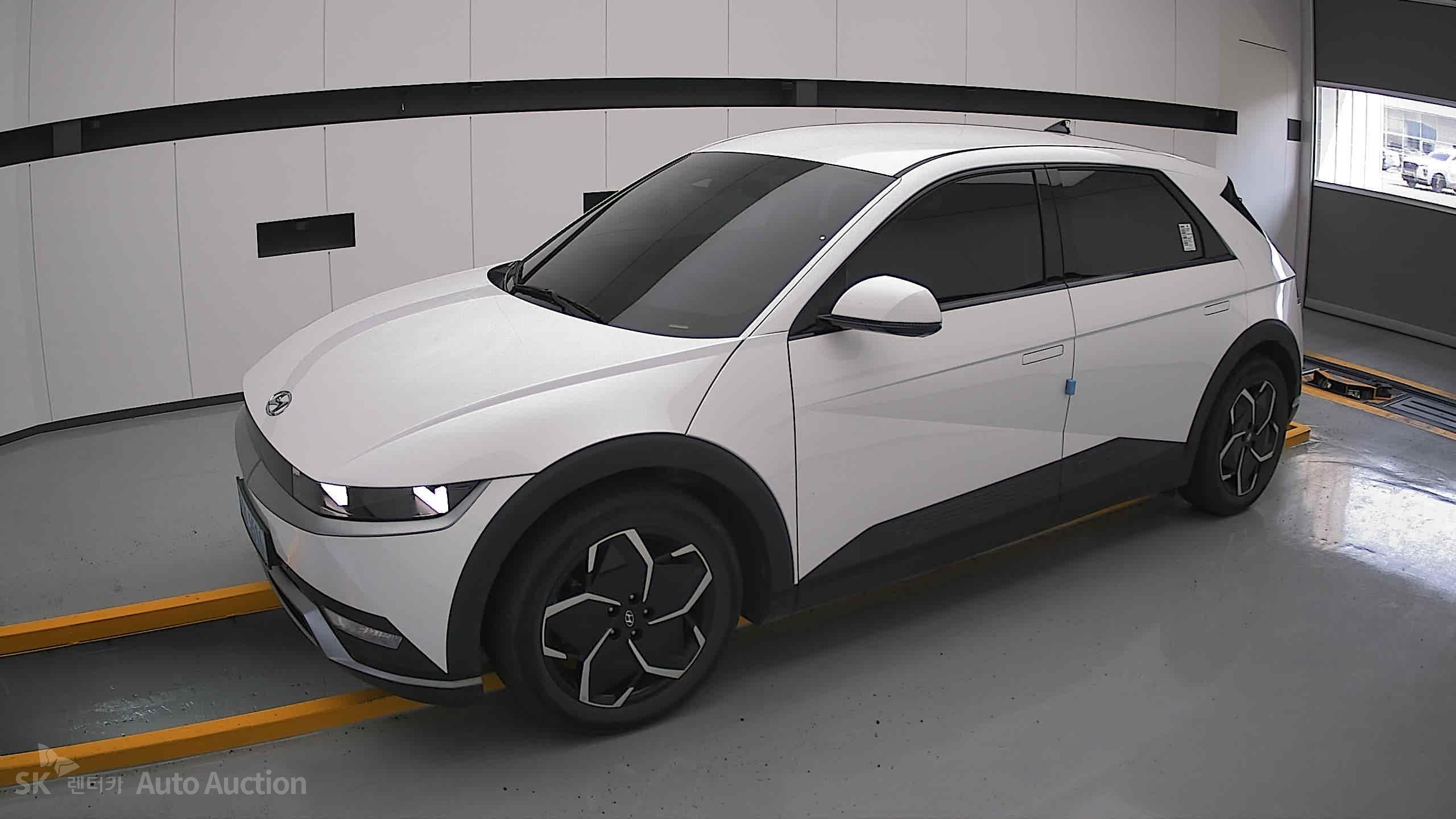 2022 - hyundai ioniq