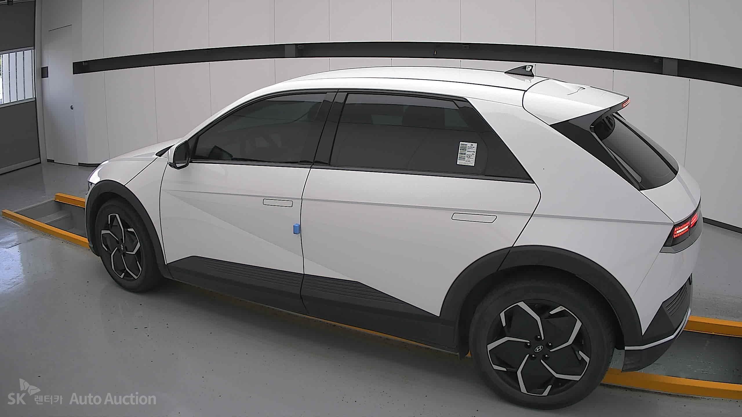 2022 - hyundai ioniq