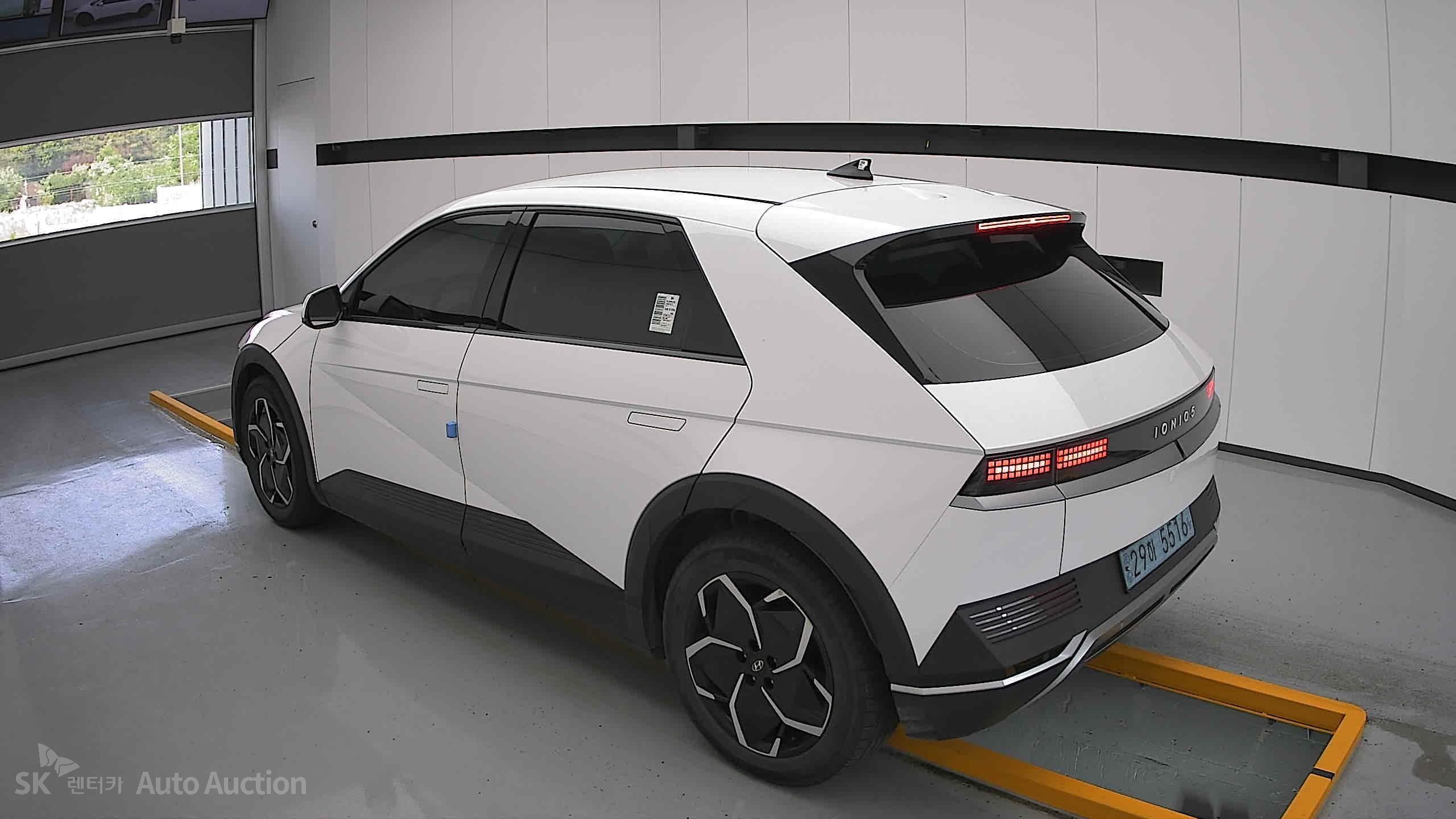 2022 - hyundai ioniq