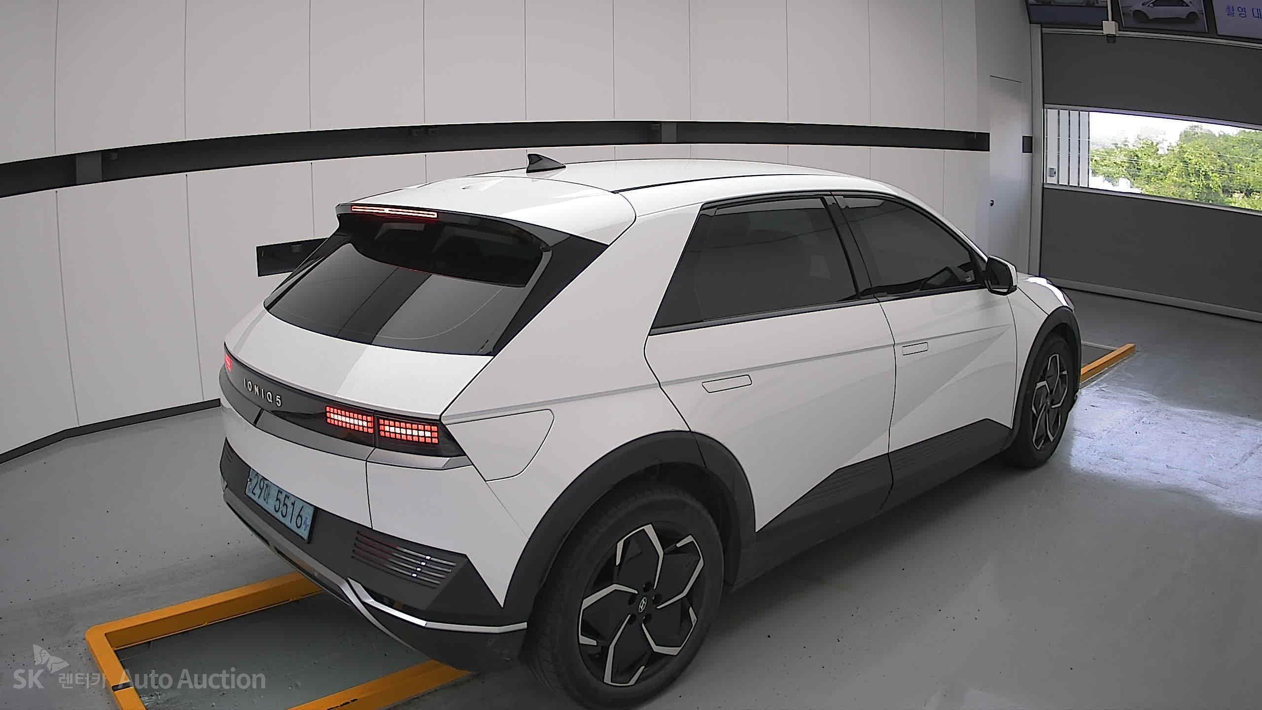 2022 - hyundai ioniq