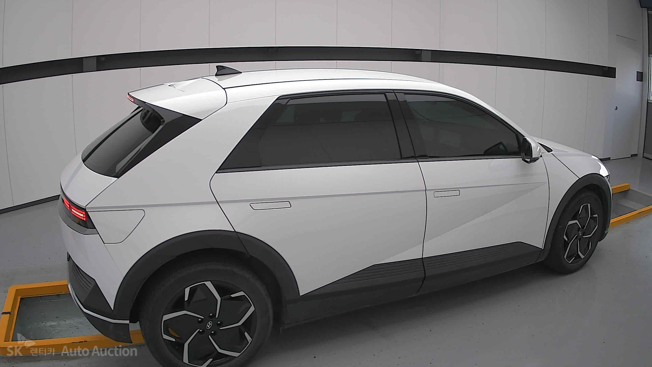 2022 - hyundai ioniq