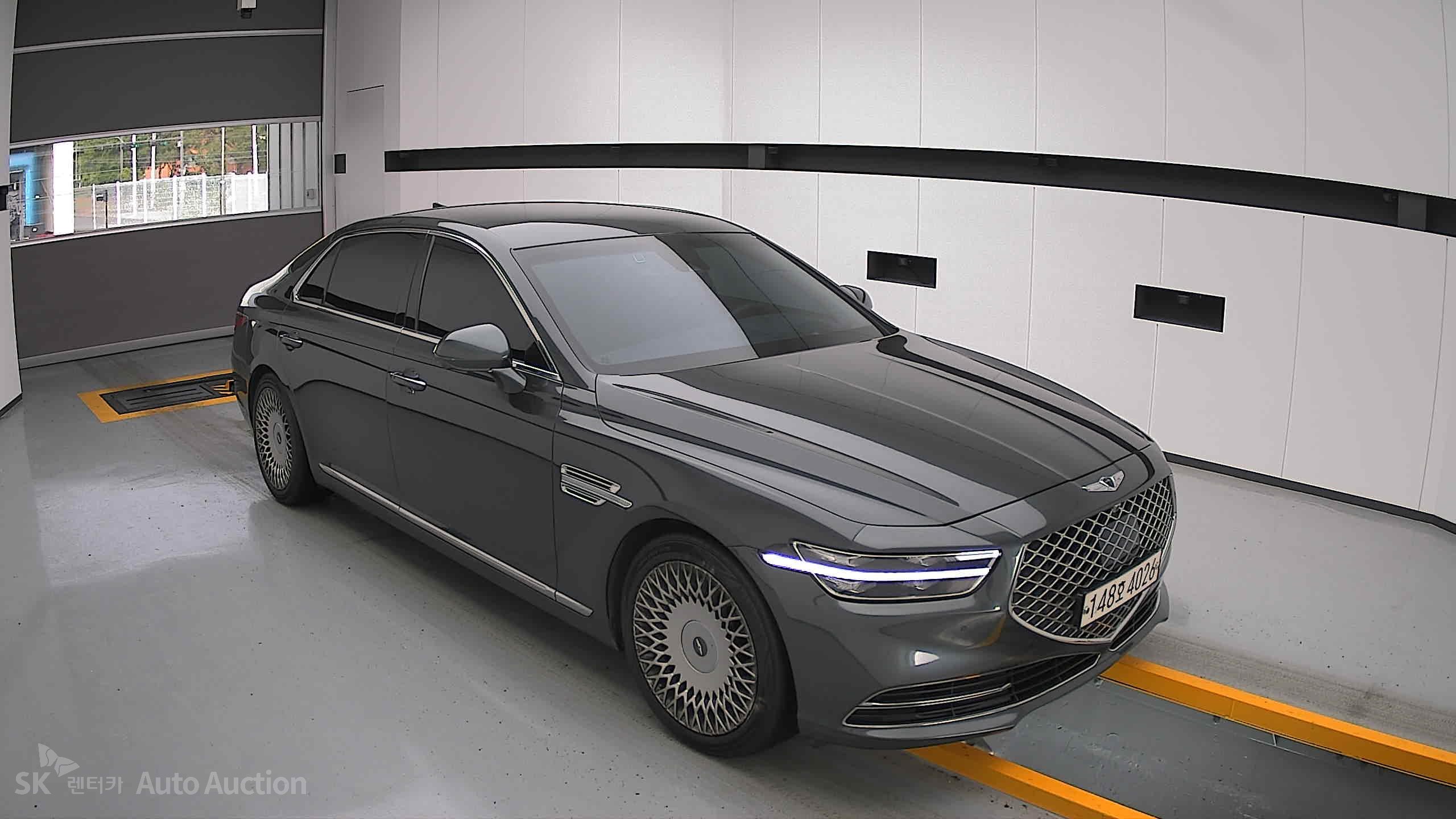 2021 - genesis g90