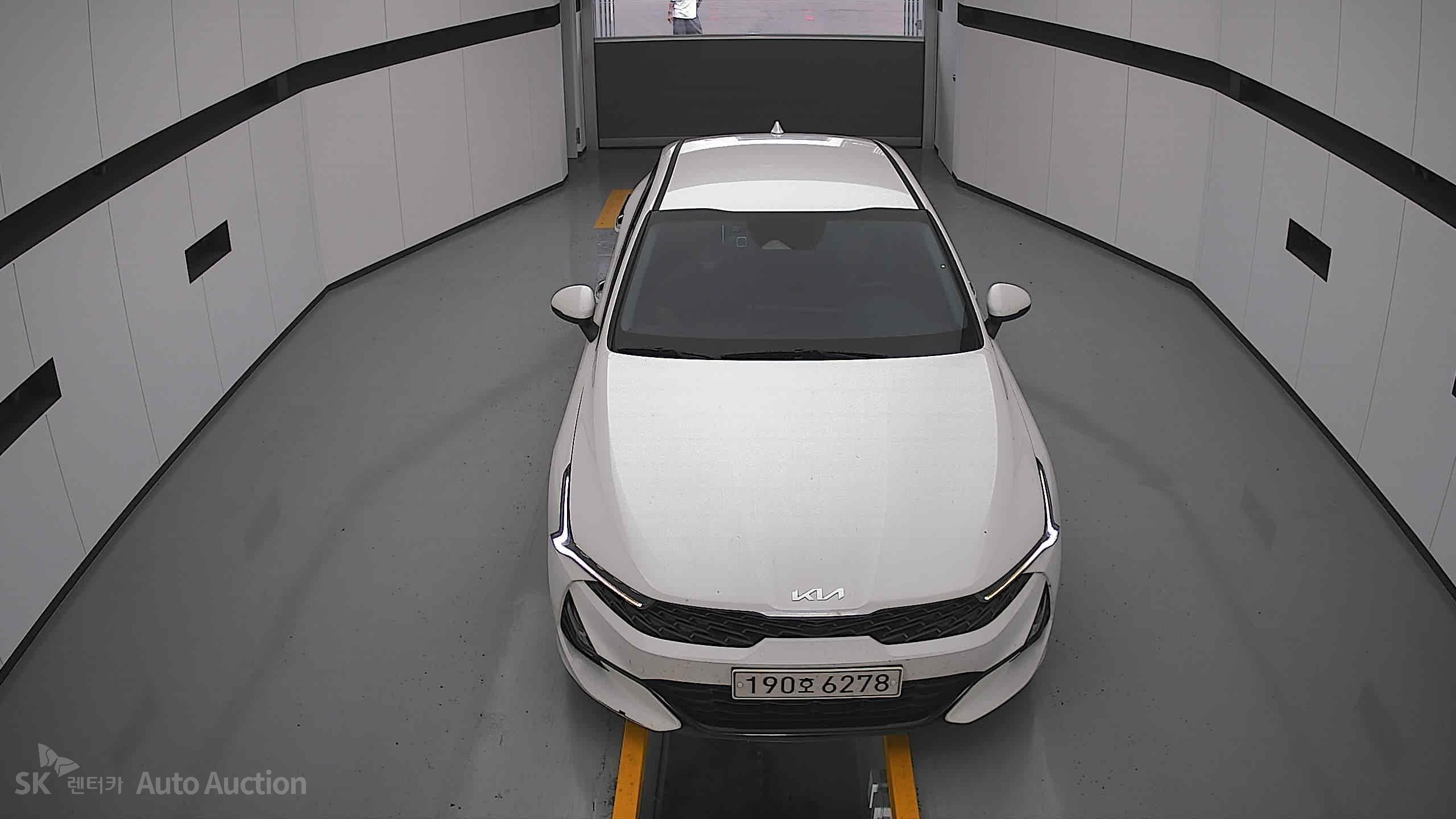 2022 - kia k5