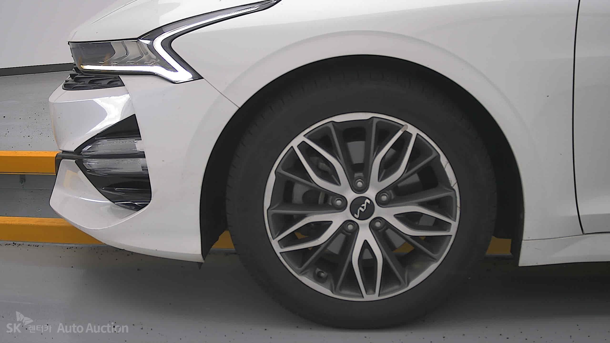 2022 - kia k5