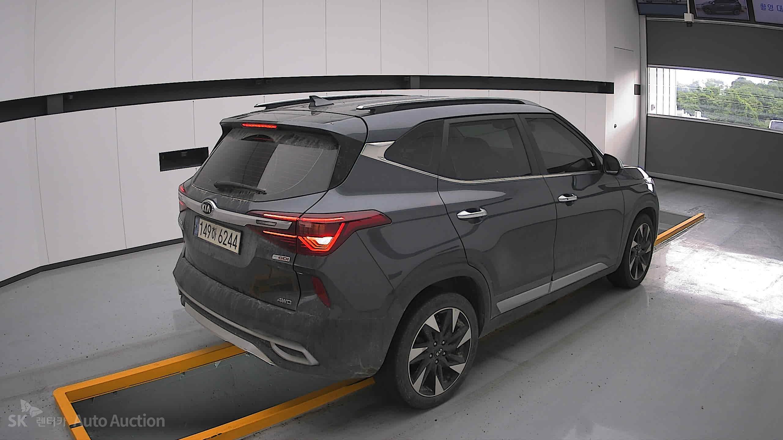 2022 - kia seltos