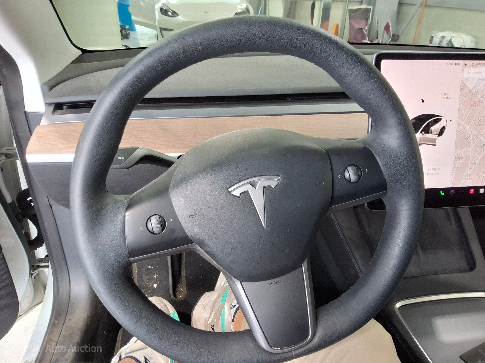 2022 - tesla model 3