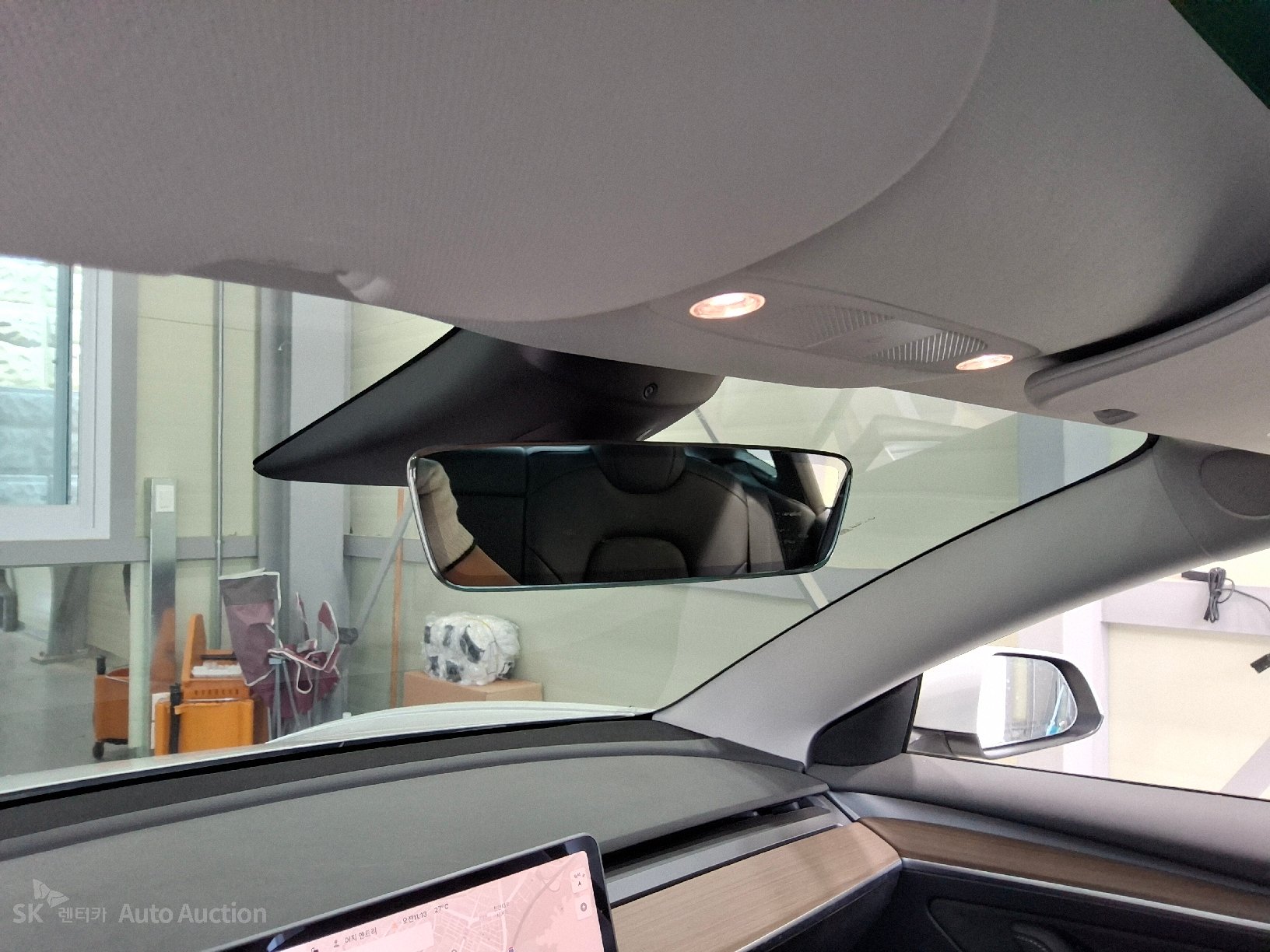 2022 - tesla model 3