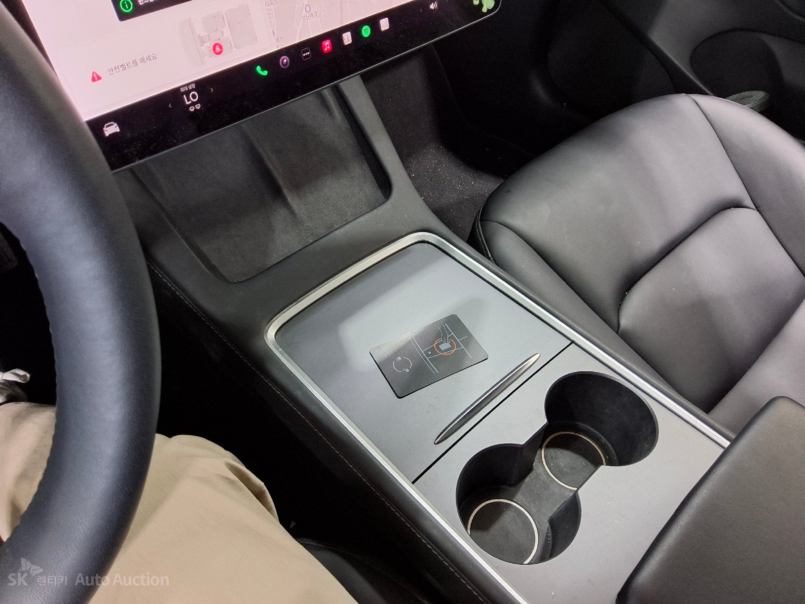 2022 - tesla model 3
