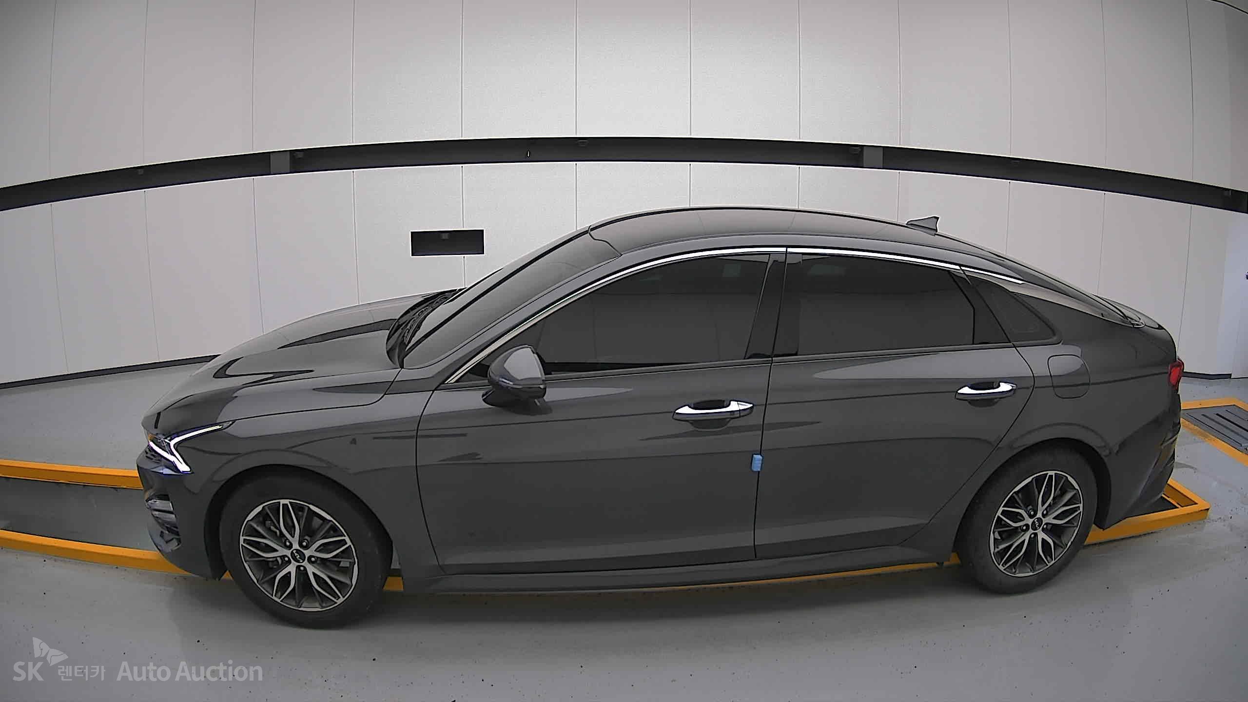 2023 - kia k5