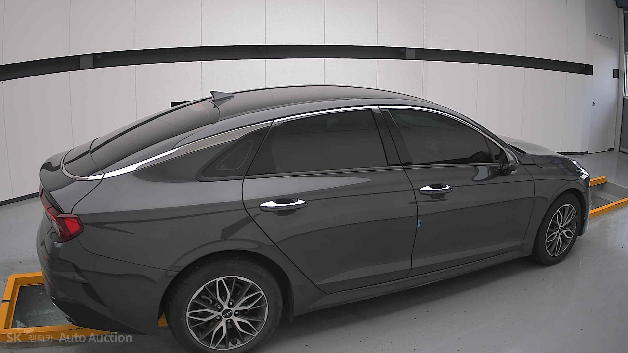 2023 - kia k5
