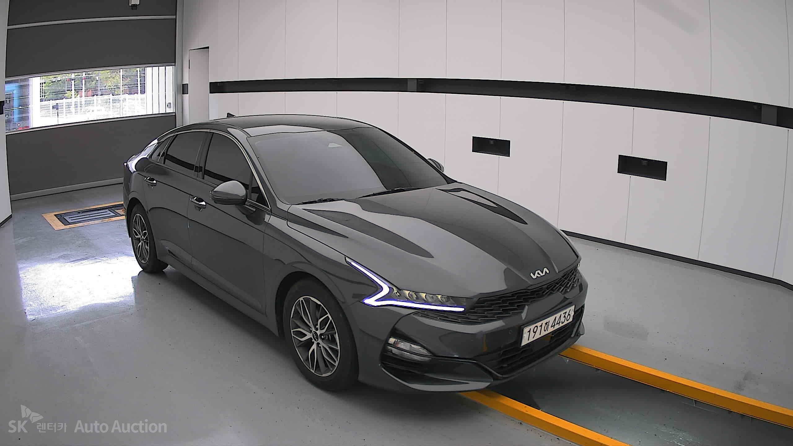 2023 - kia k5