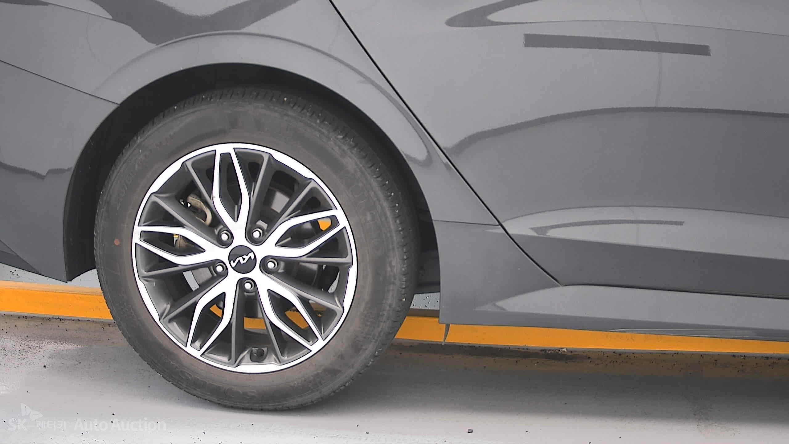 2023 - kia k5