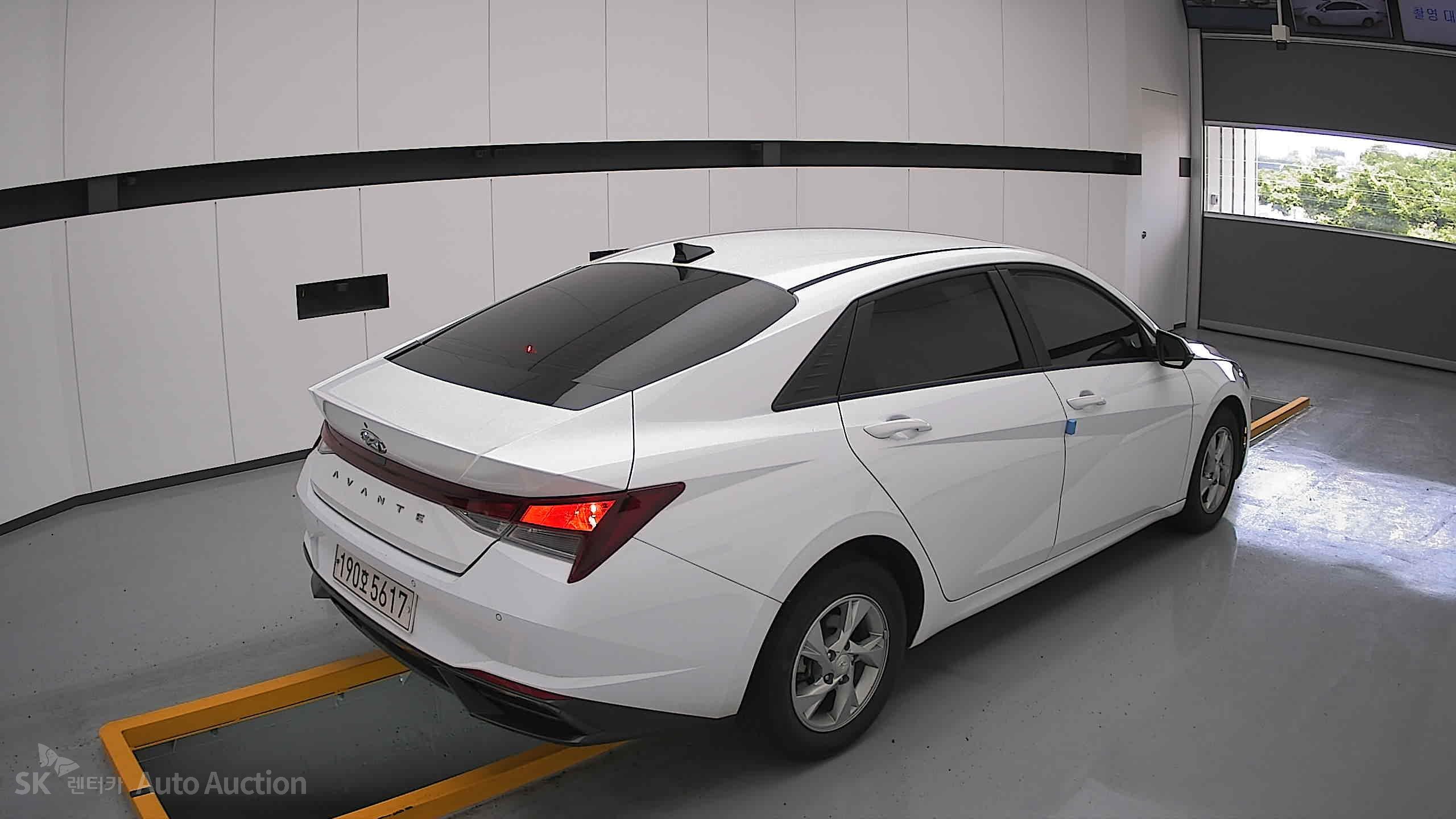 2023 - hyundai avante