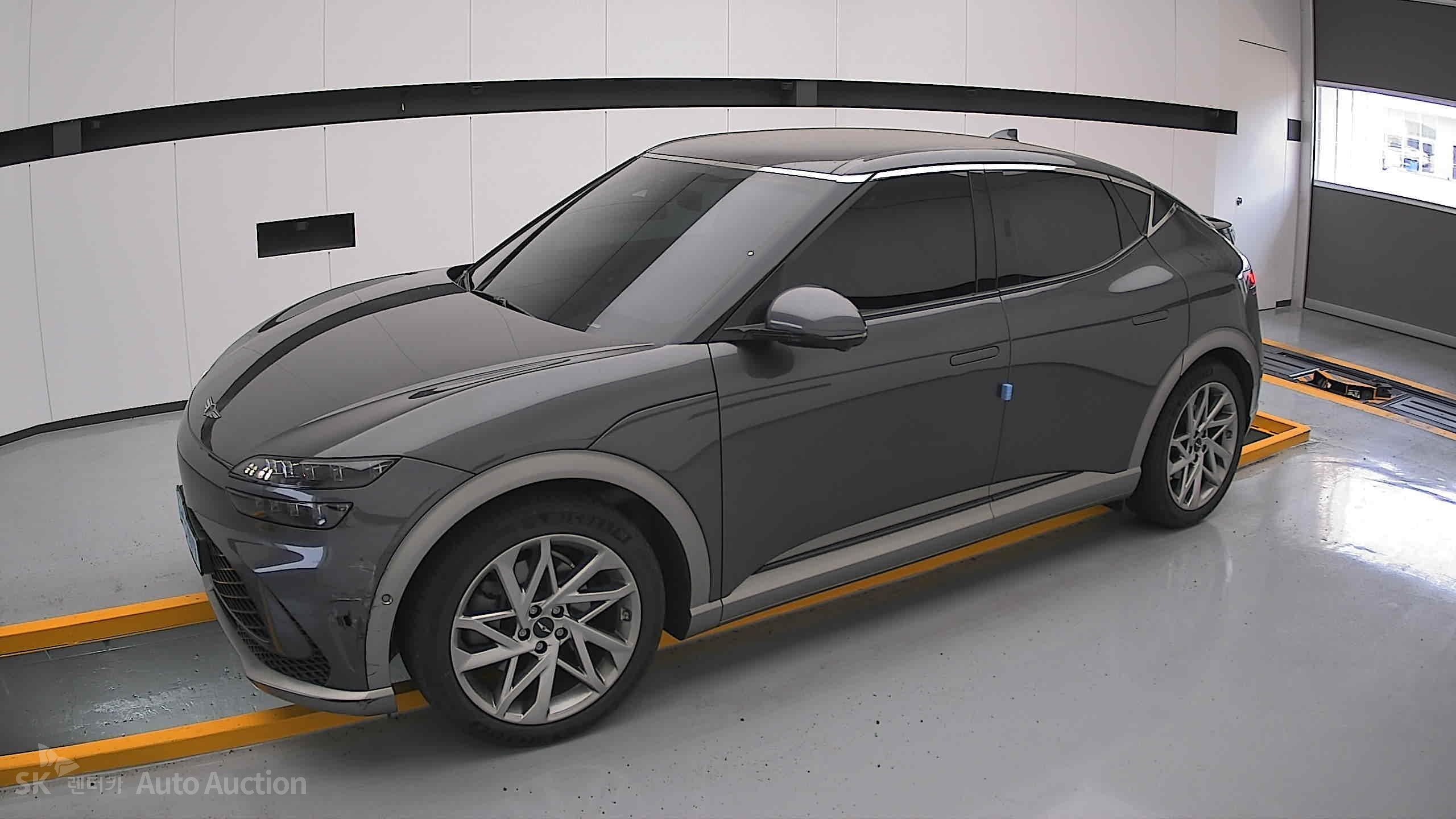 2022 - genesis gv60