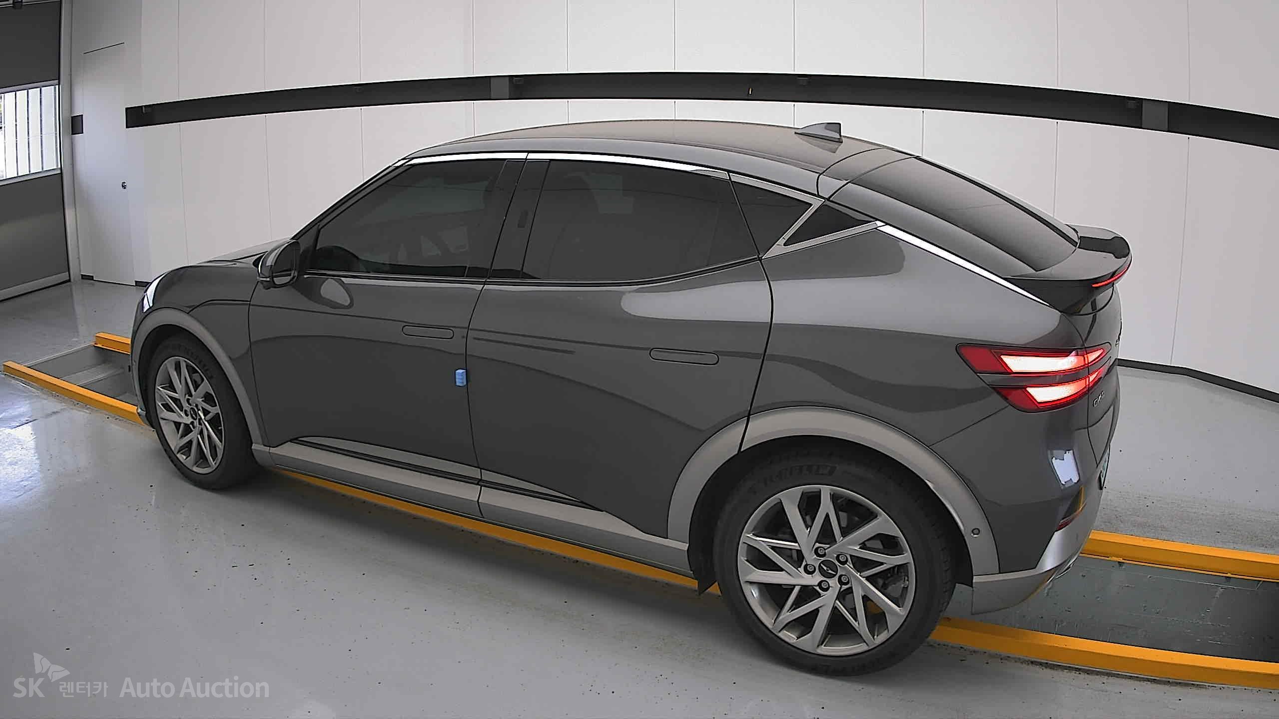 2022 - genesis gv60