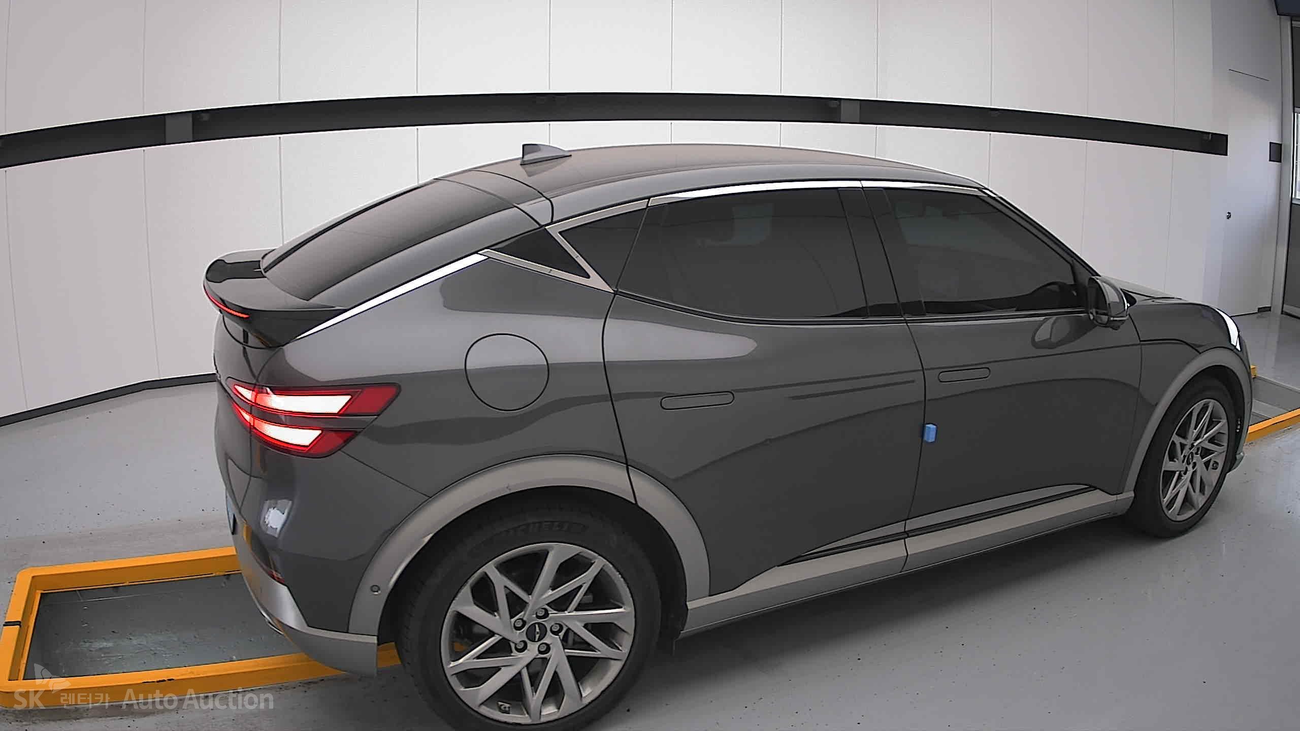 2022 - genesis gv60