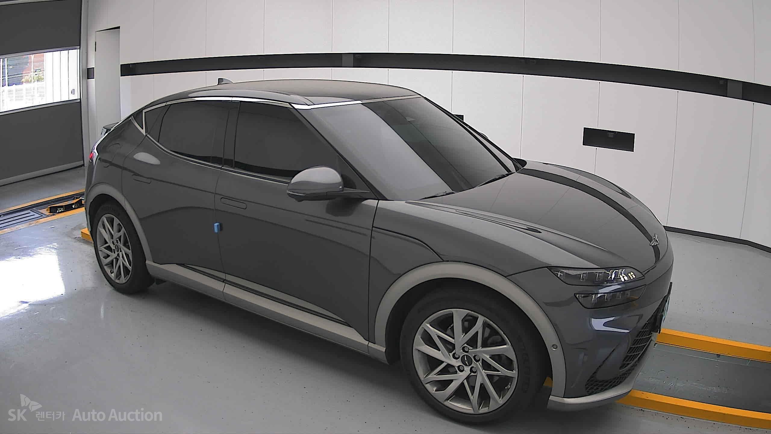 2022 - genesis gv60