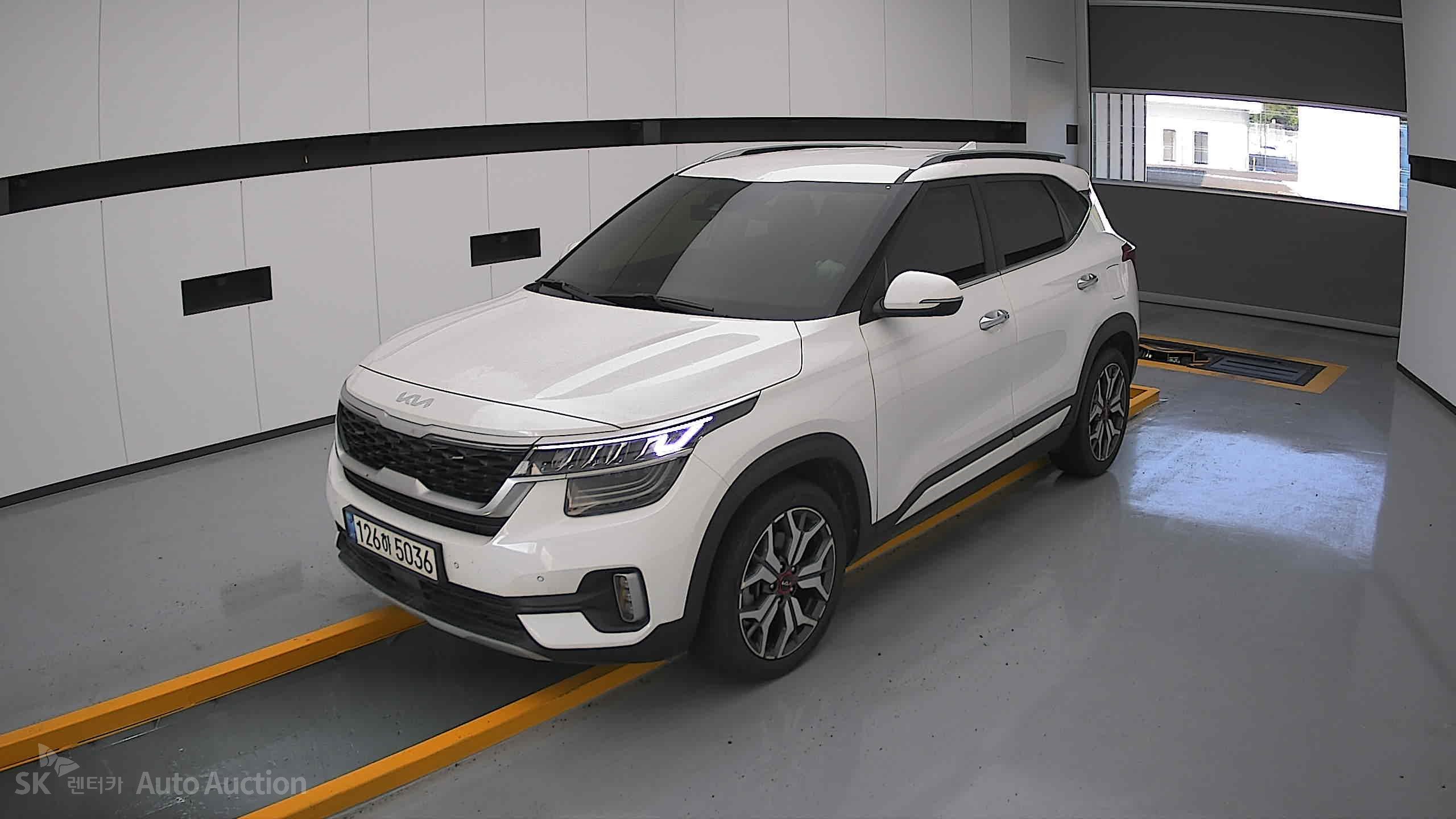 2023 - kia seltos