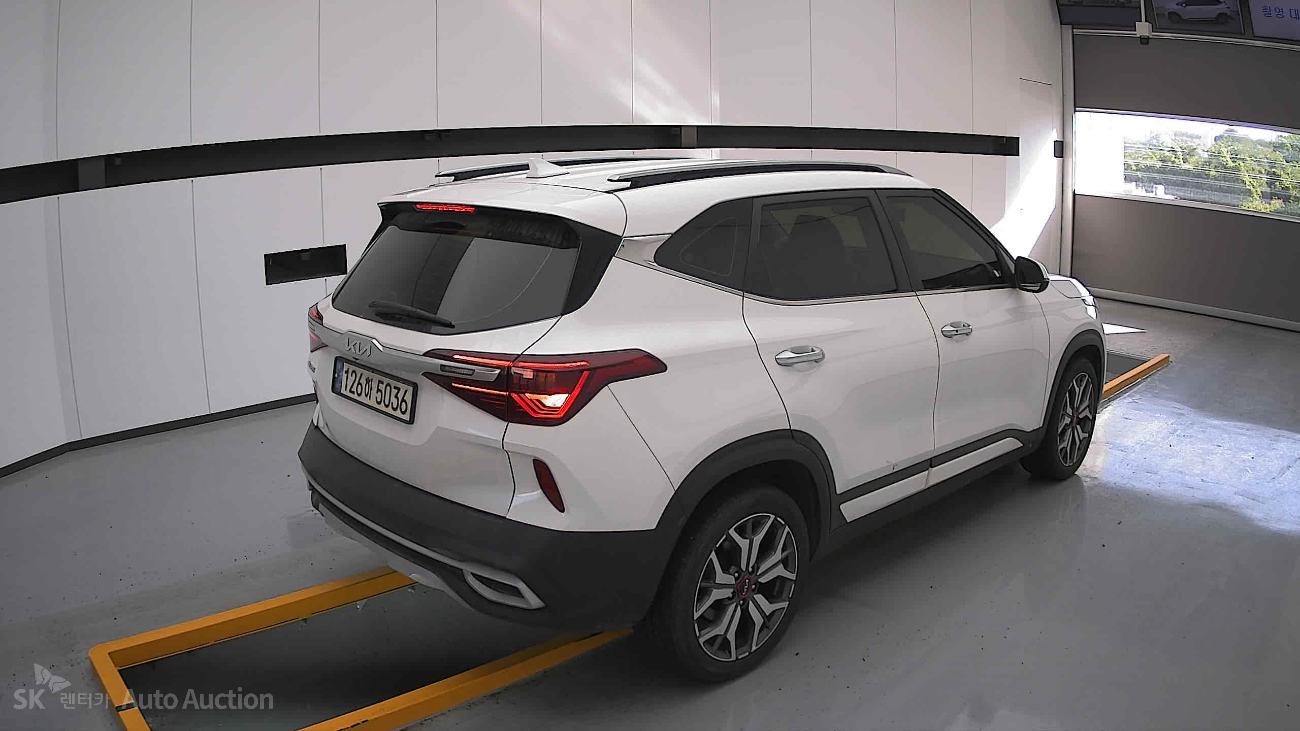 2023 - kia seltos