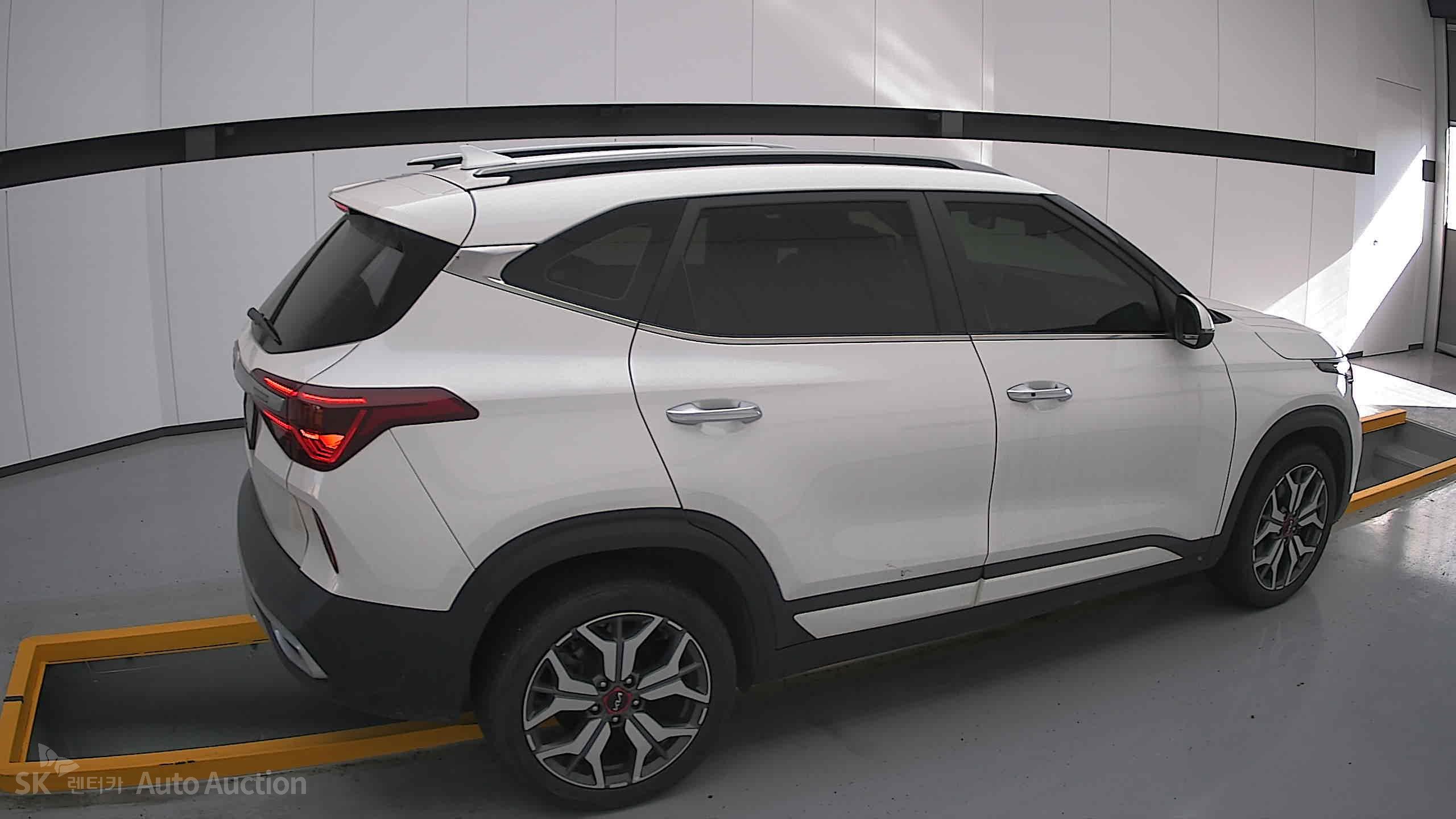 2023 - kia seltos