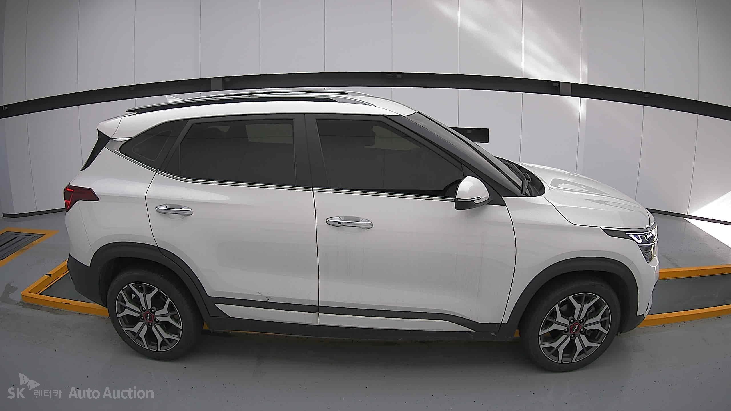 2023 - kia seltos