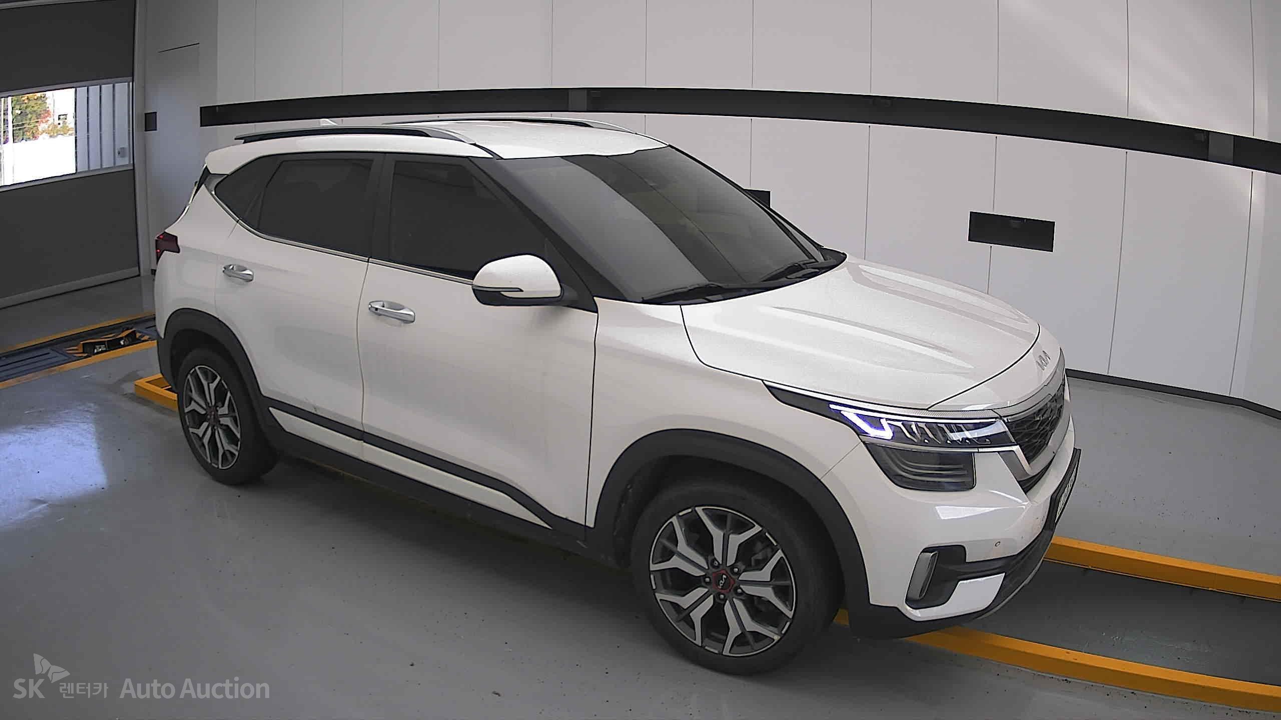 2023 - kia seltos