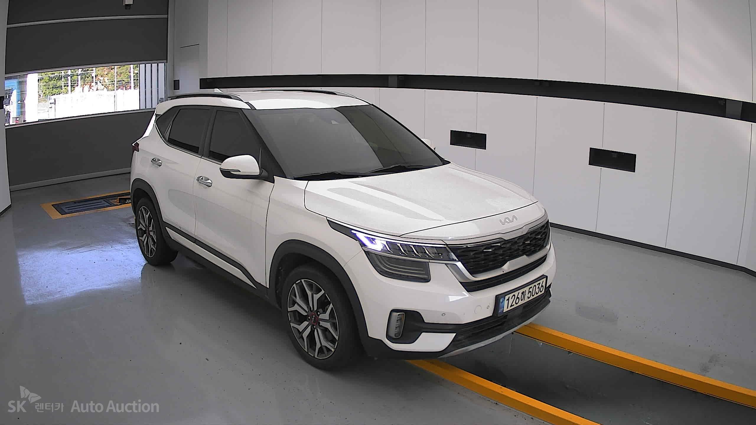 2023 - kia seltos
