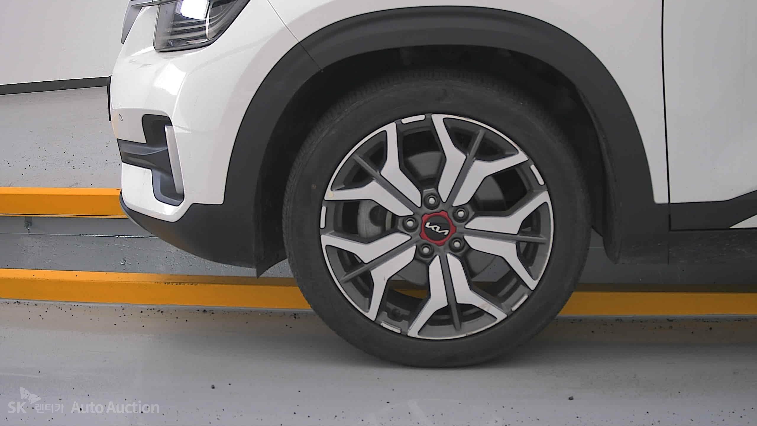 2023 - kia seltos