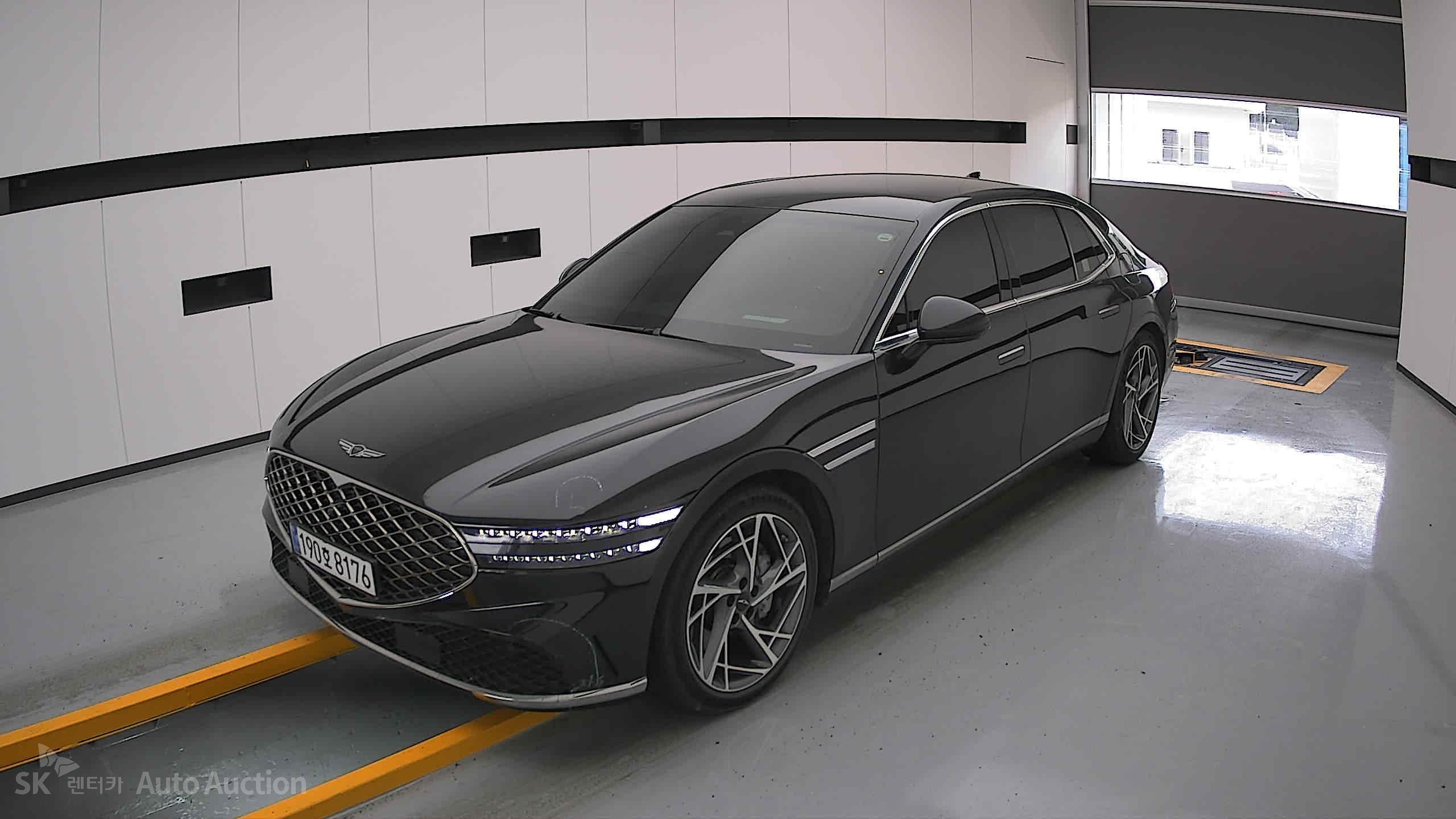 2022 - genesis g90