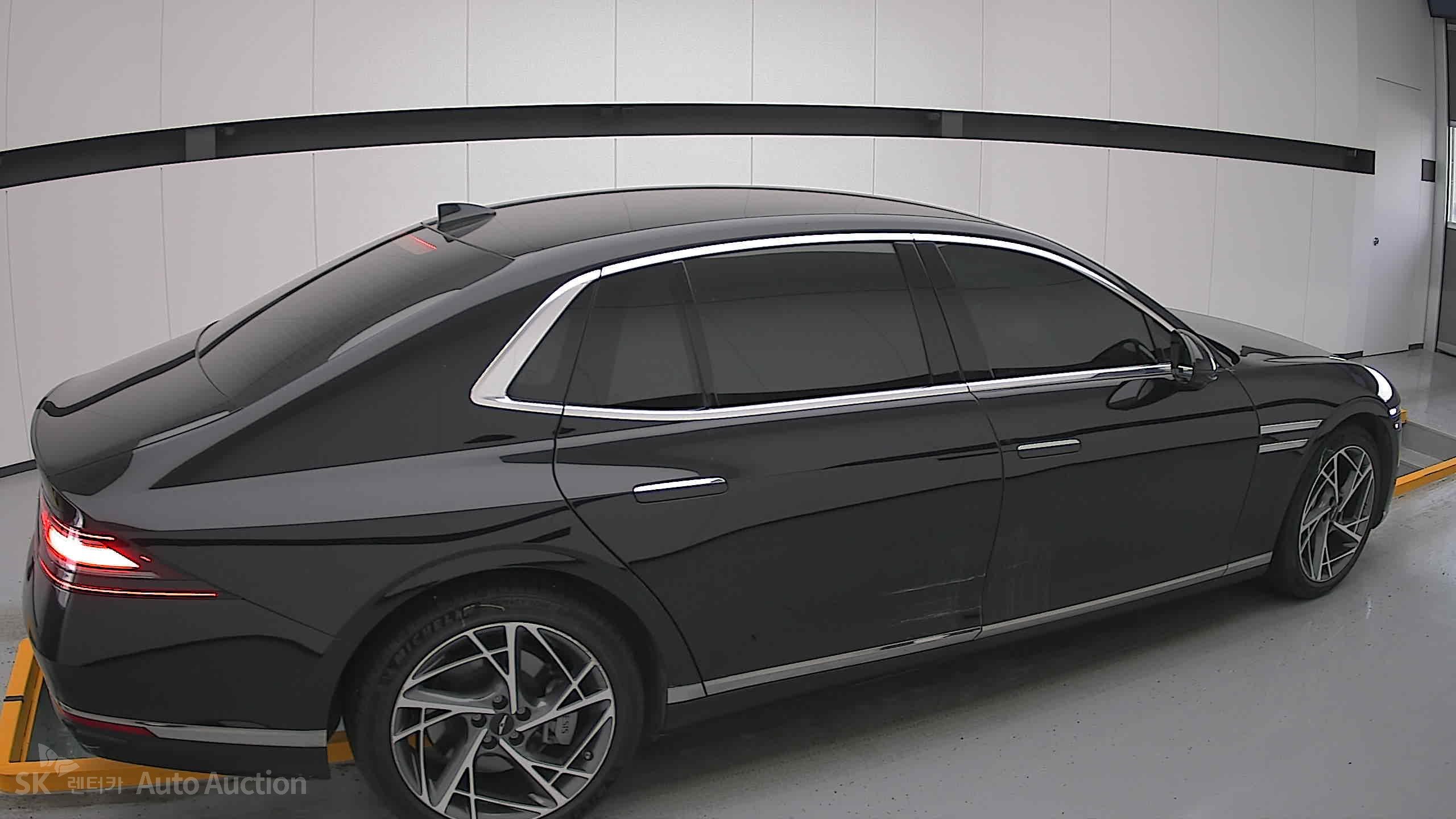 2022 - genesis g90