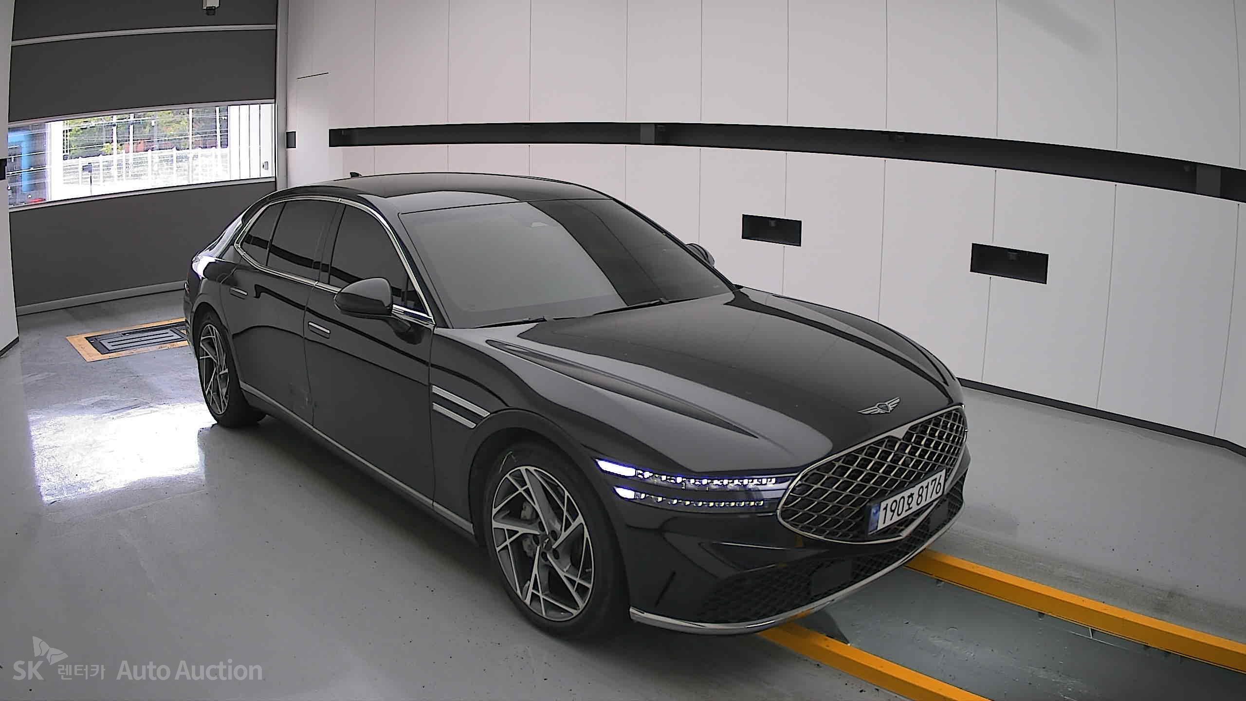 2022 - genesis g90