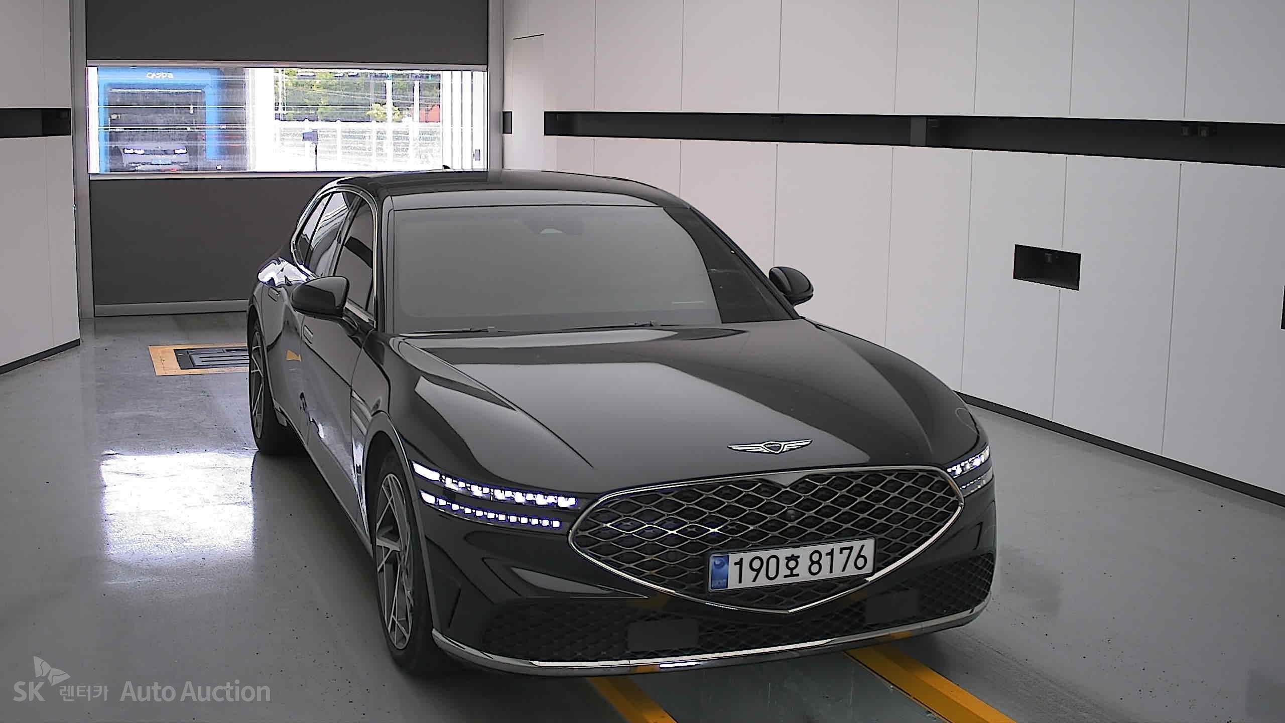 2022 - genesis g90