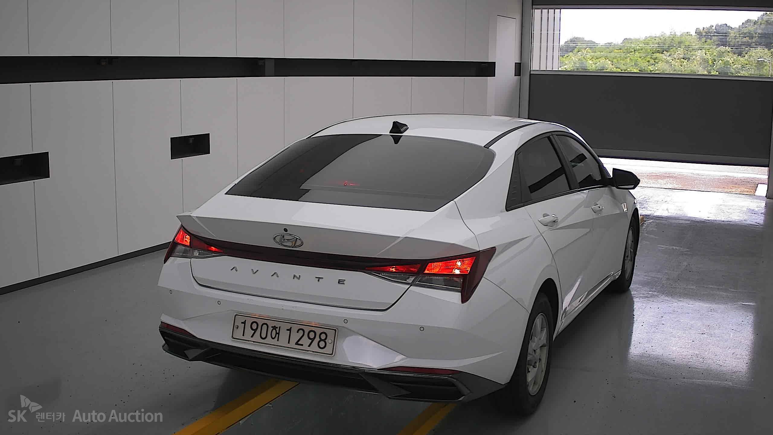 2021 - hyundai avante