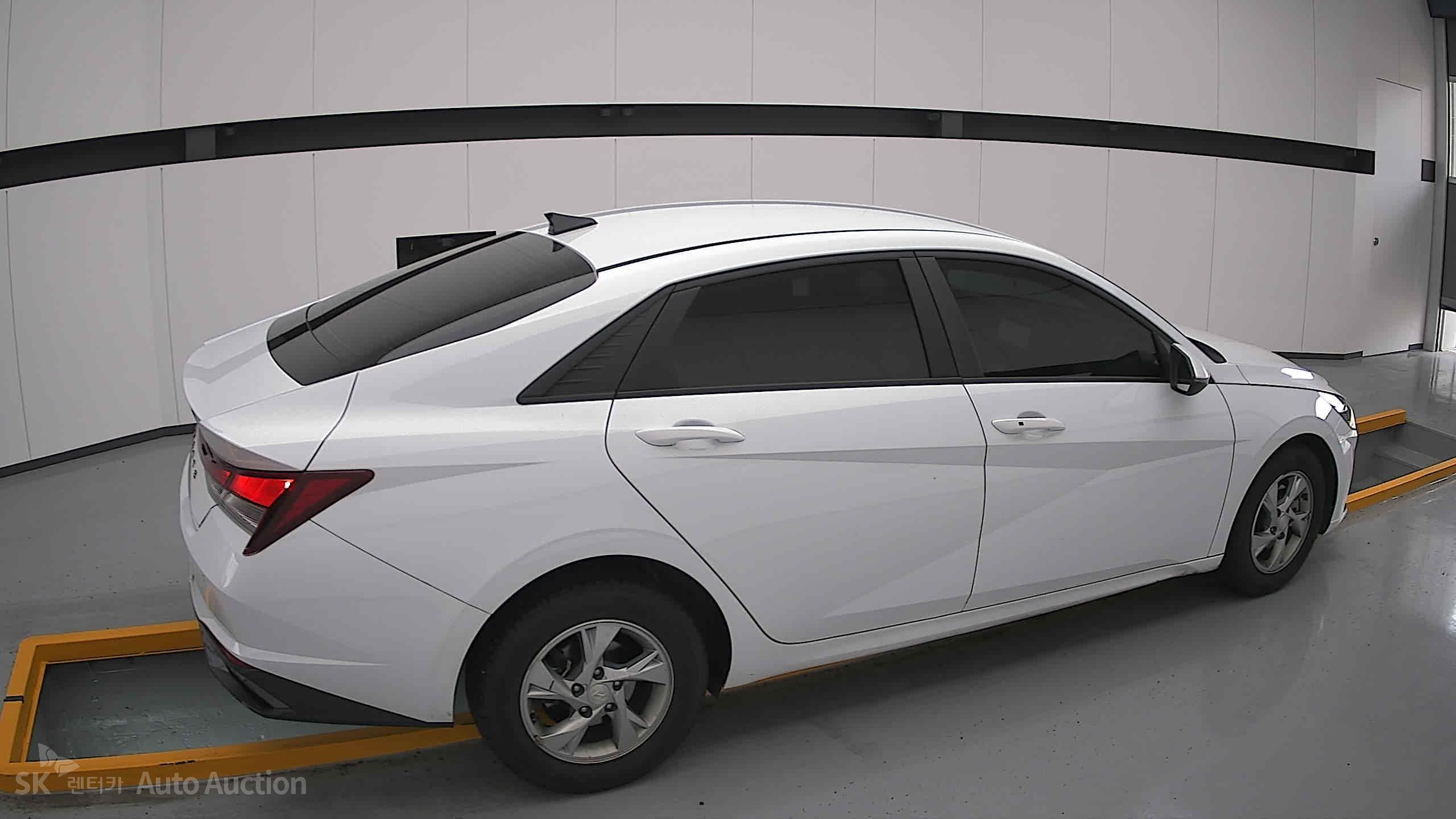 2021 - hyundai avante
